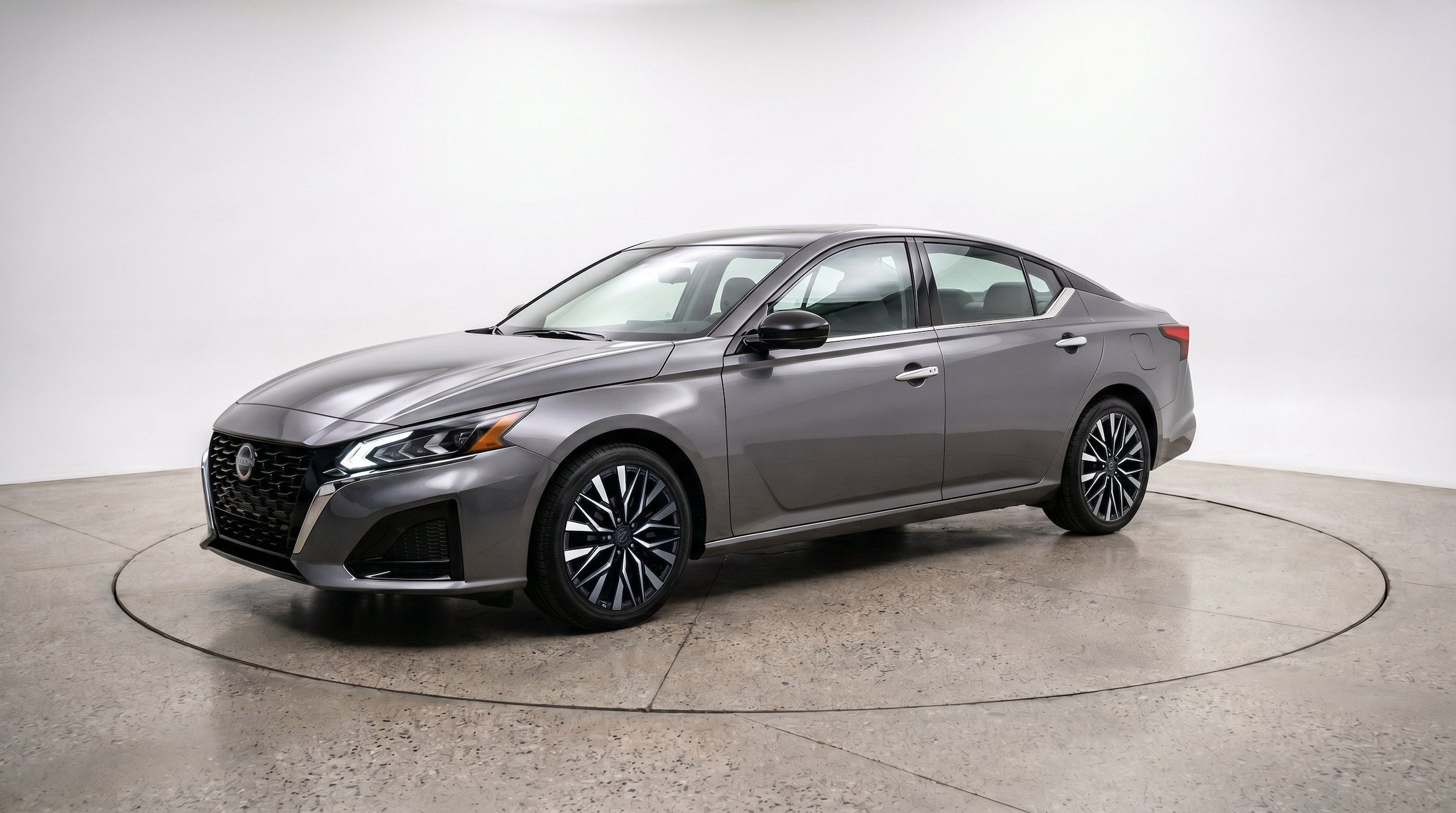 Thumbnail: 2025 Nissan Altima - 3