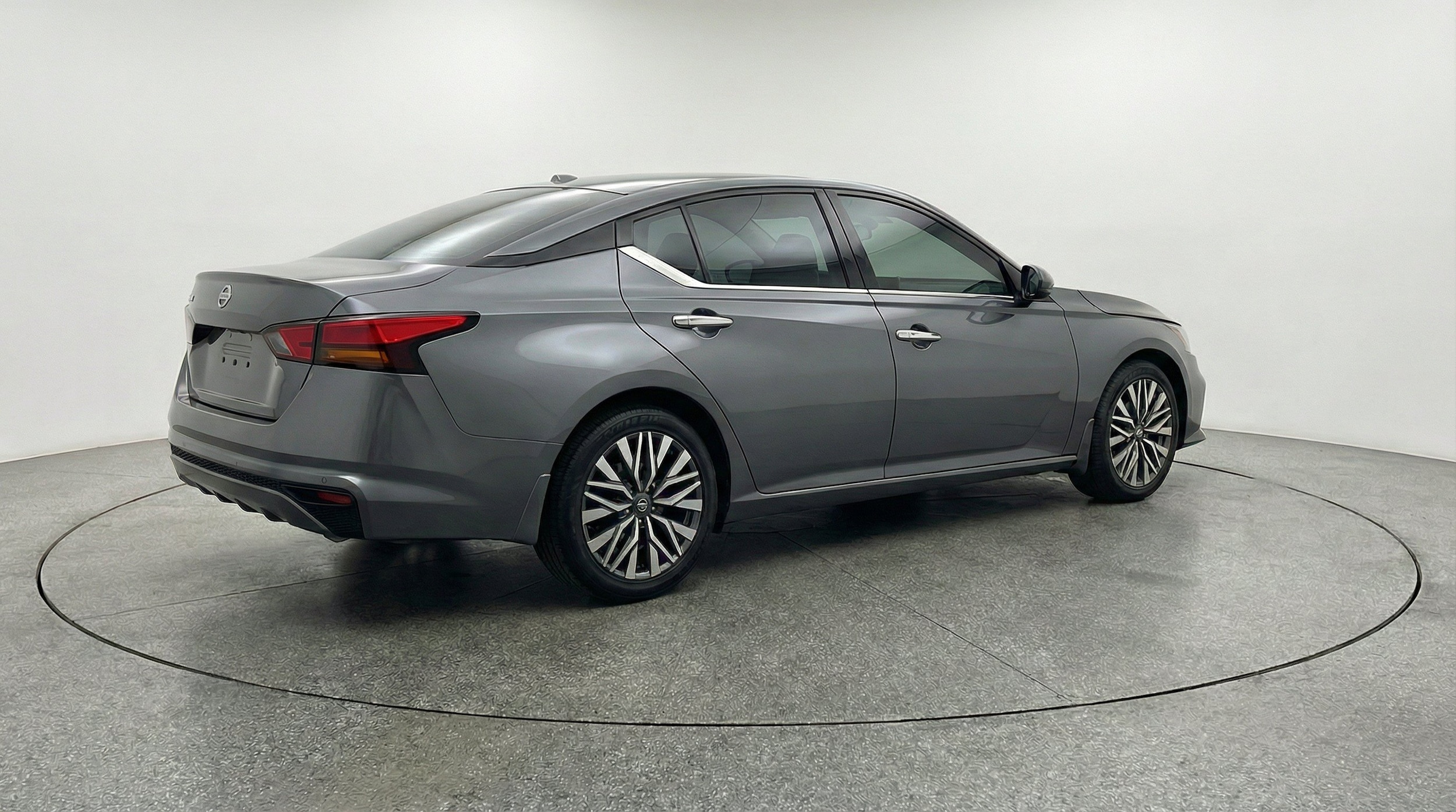 Thumbnail: 2025 Nissan Altima - 9