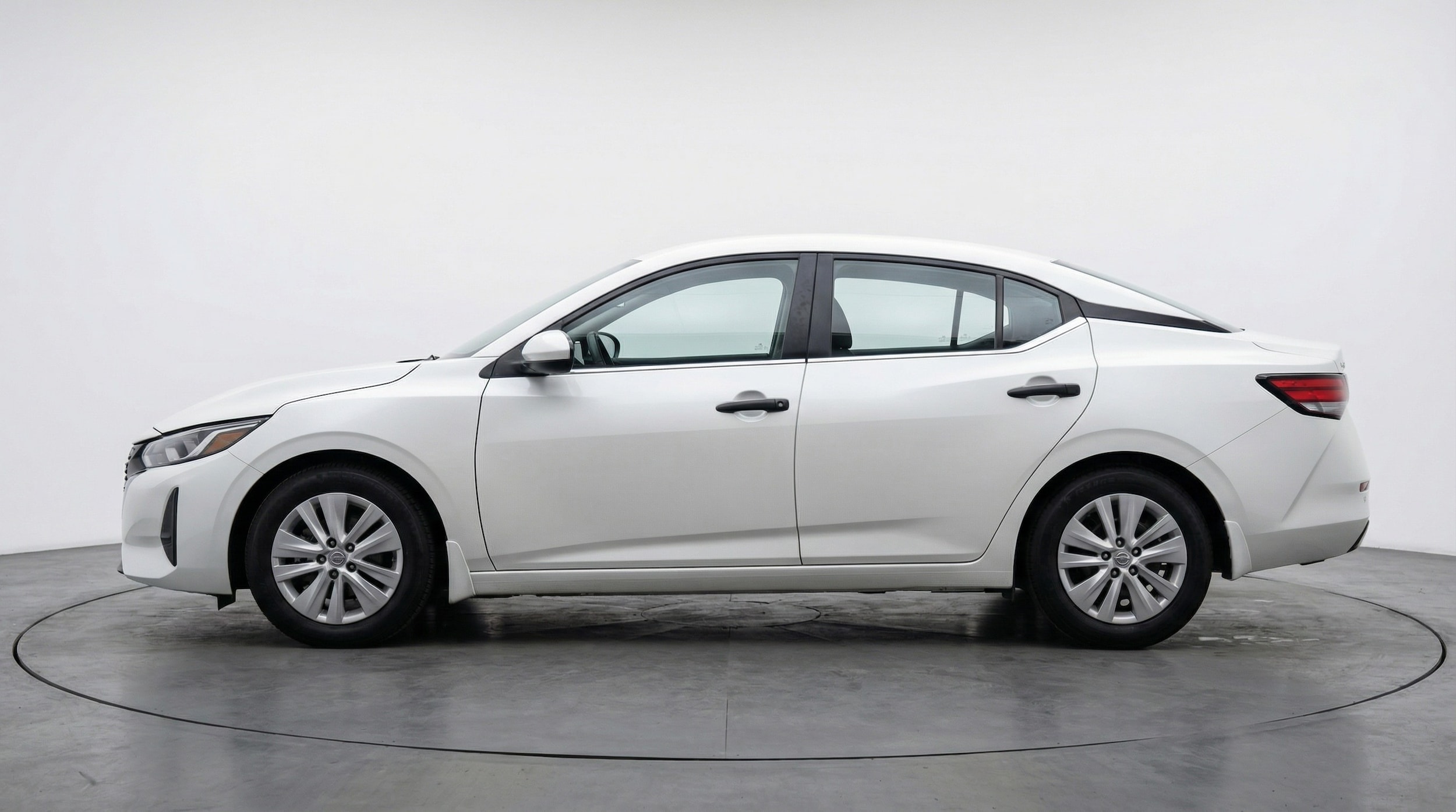 Thumbnail: 2025 Nissan Sentra - 4