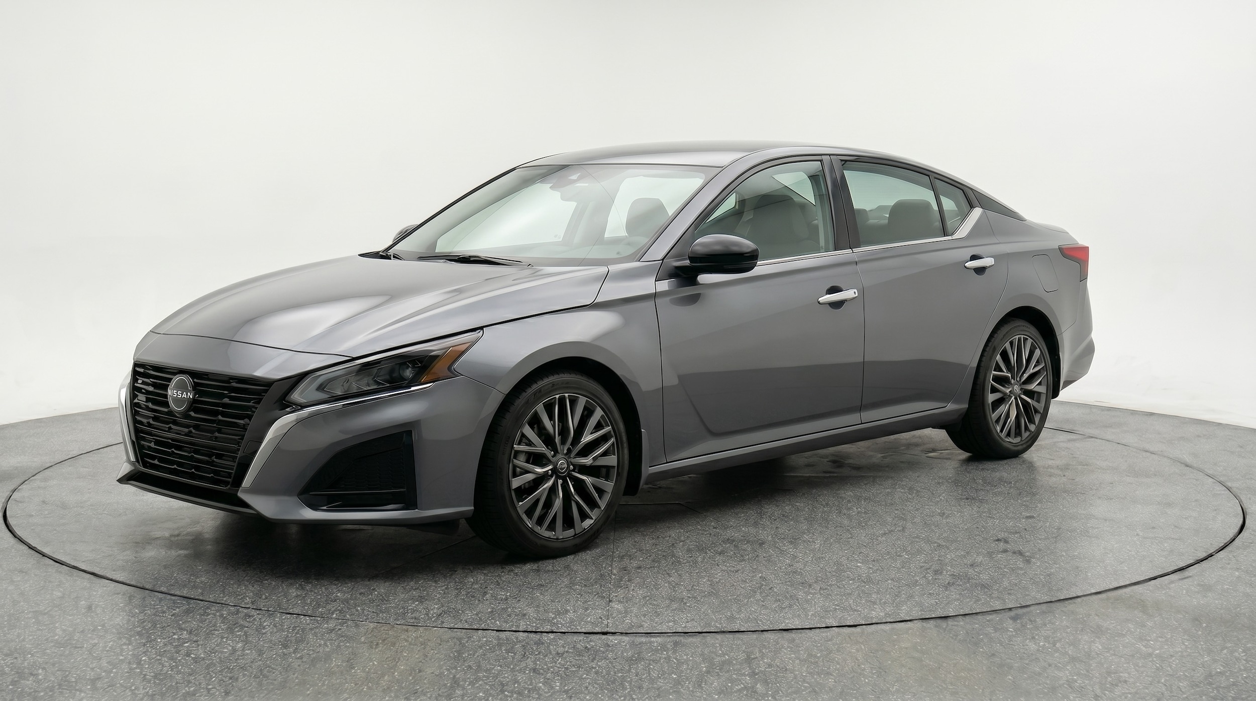 Thumbnail: 2025 Nissan Altima - 3