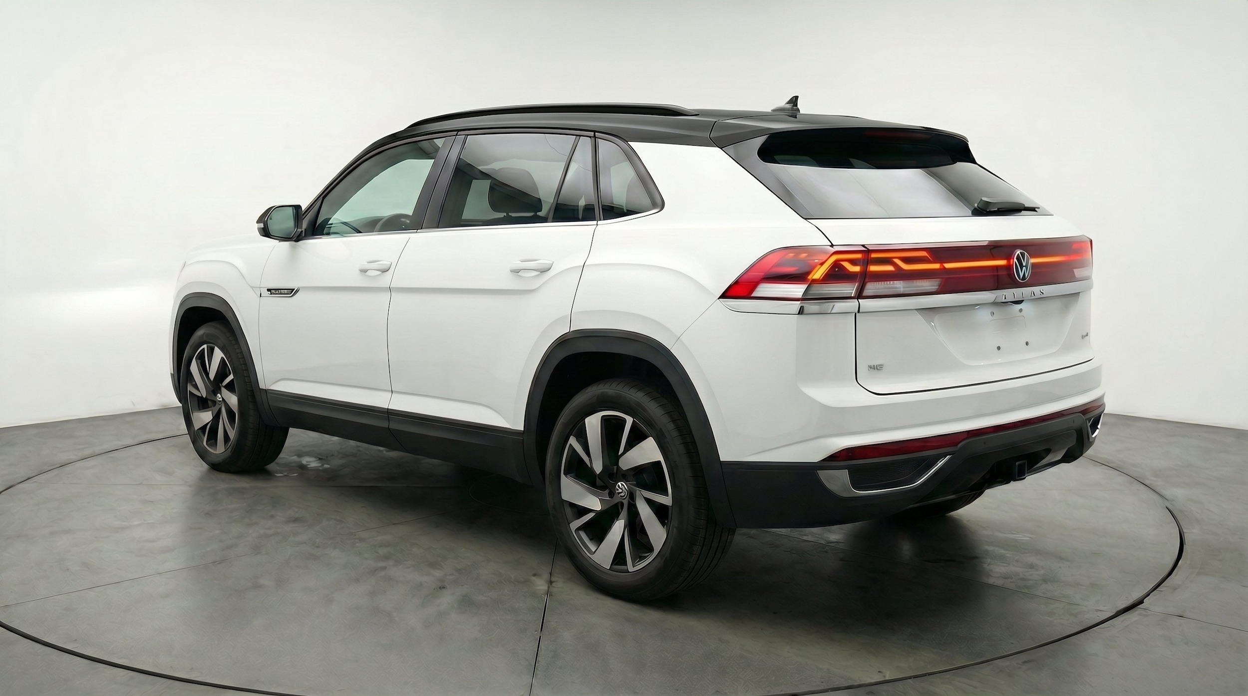 Thumbnail: 2026 Volkswagen Atlas - 6