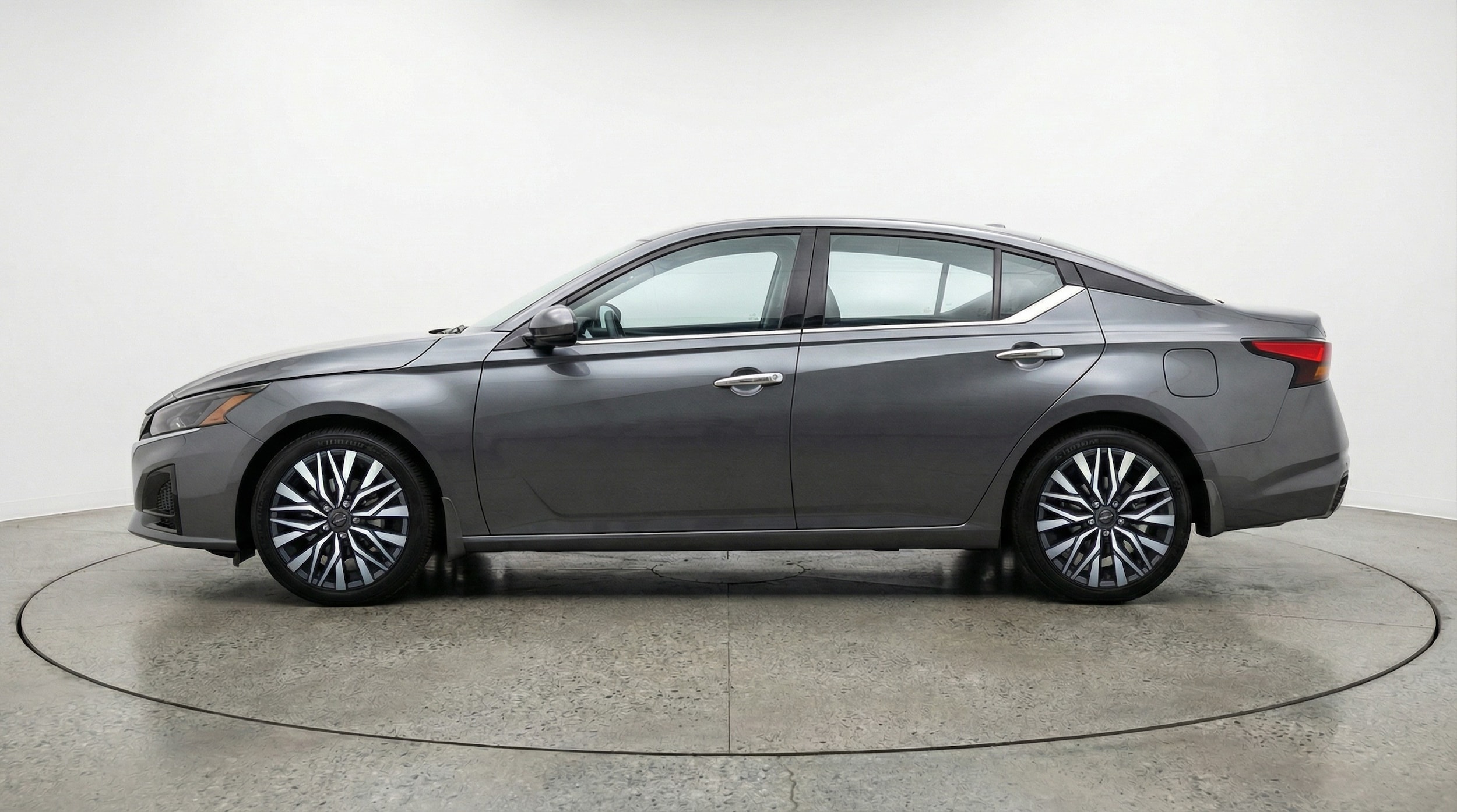 Thumbnail: 2025 Nissan Altima - 4