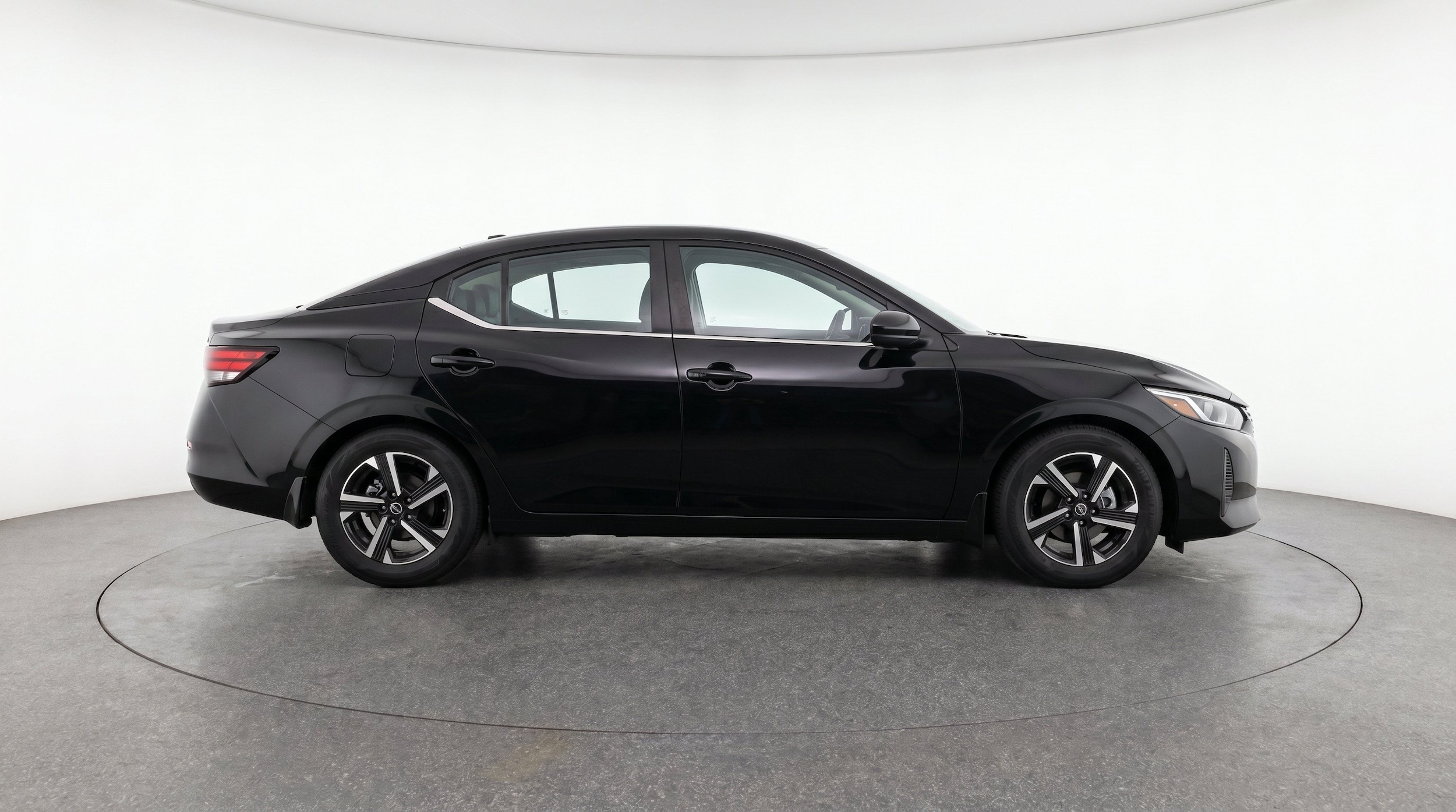 Thumbnail: 2025 Nissan Sentra - 10