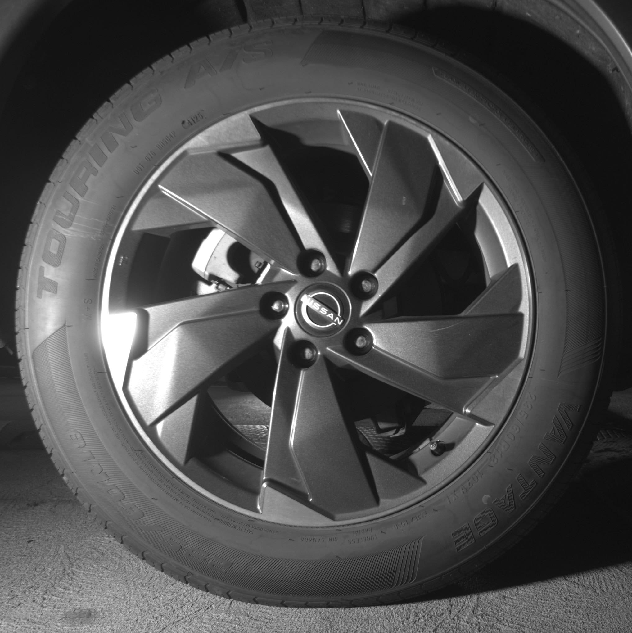 Thumbnail: 2025 Nissan Rogue - 15