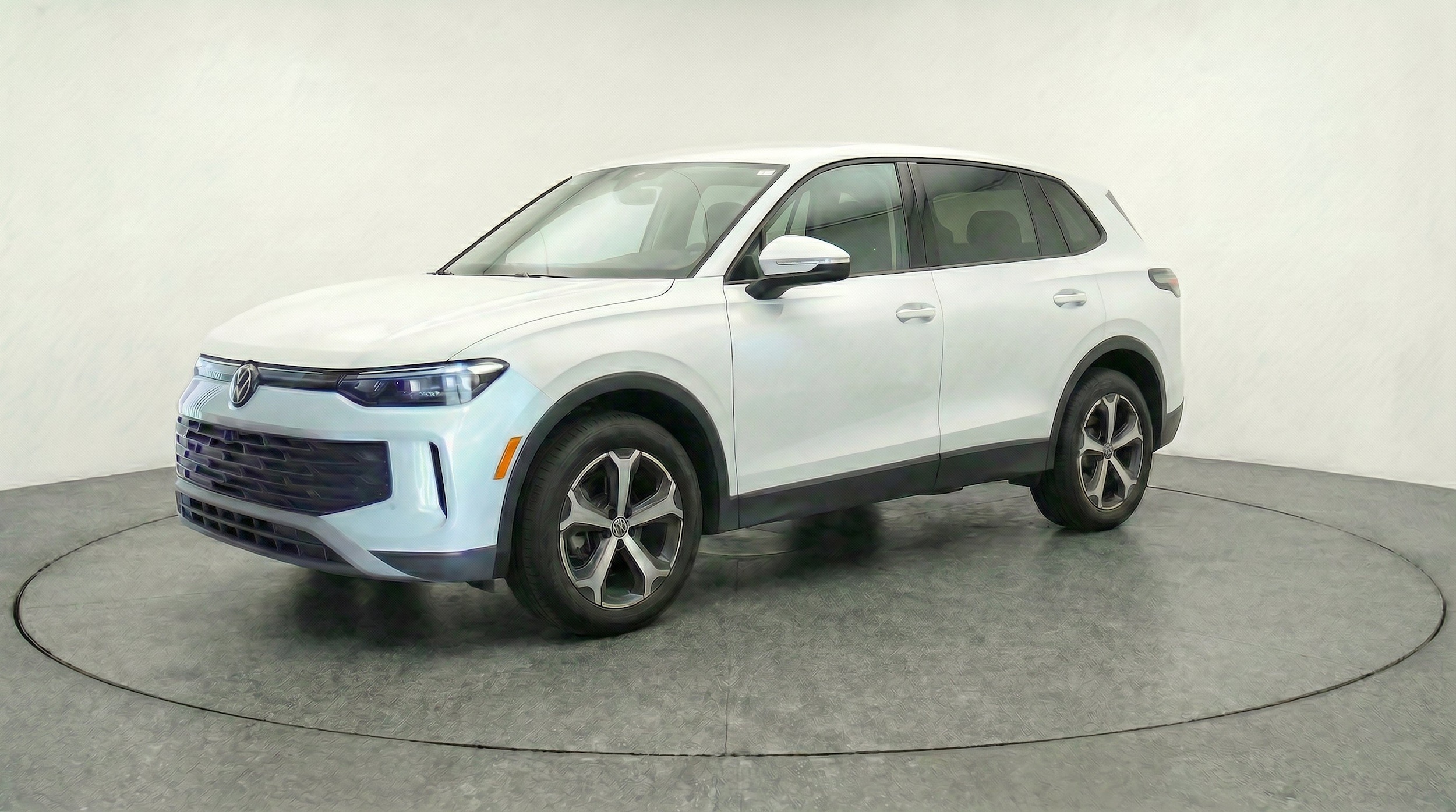 Thumbnail: 2026 Volkswagen Tiguan - 3