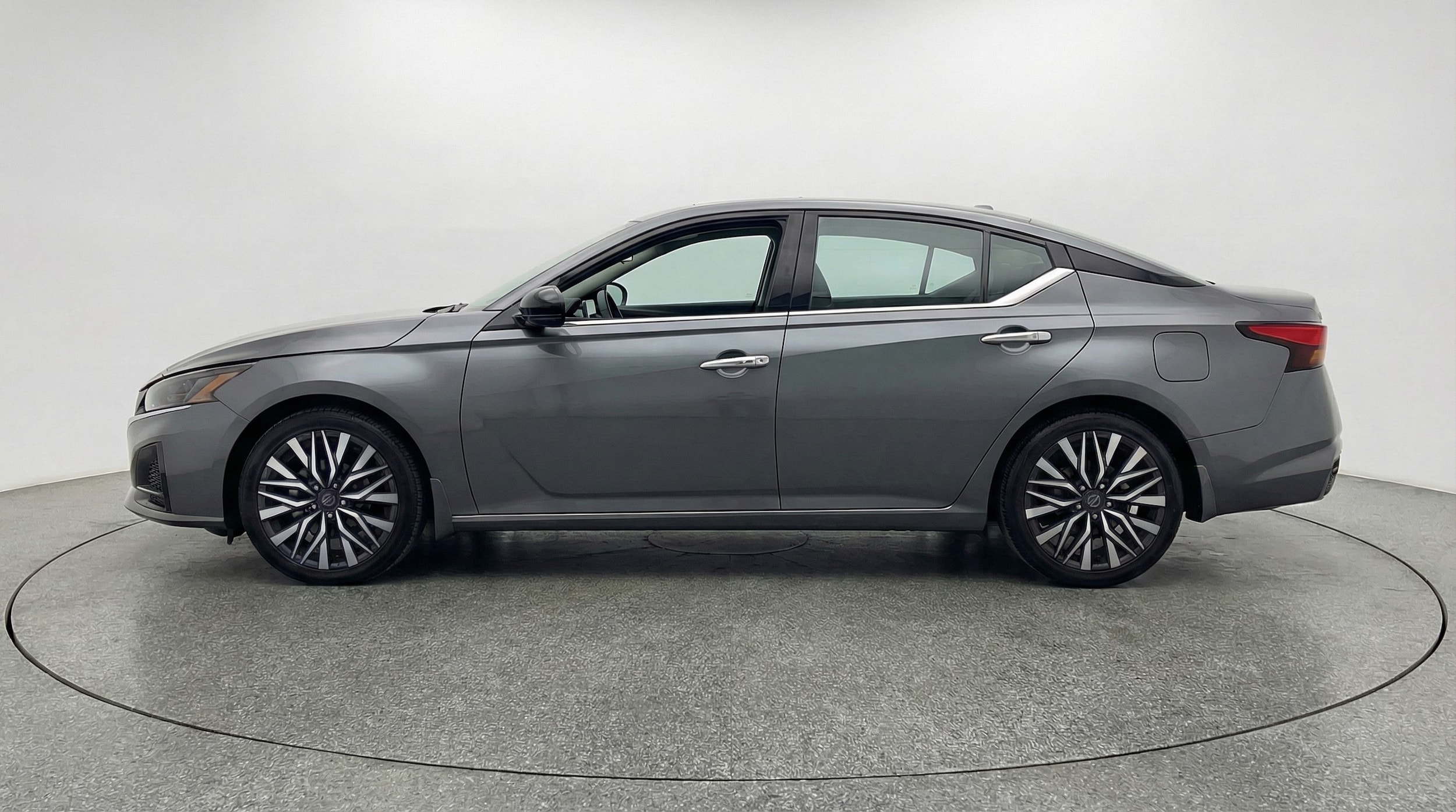 Thumbnail: 2025 Nissan Altima - 4