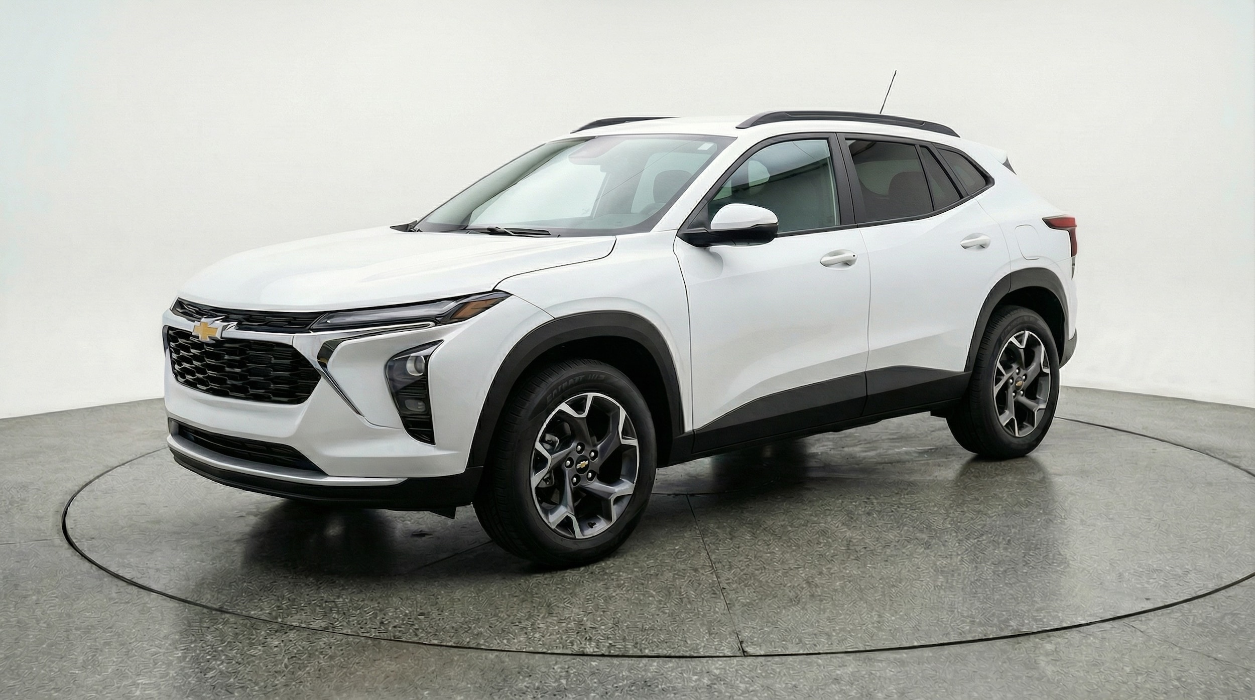 Thumbnail: 2025 Chevrolet Trax - 3