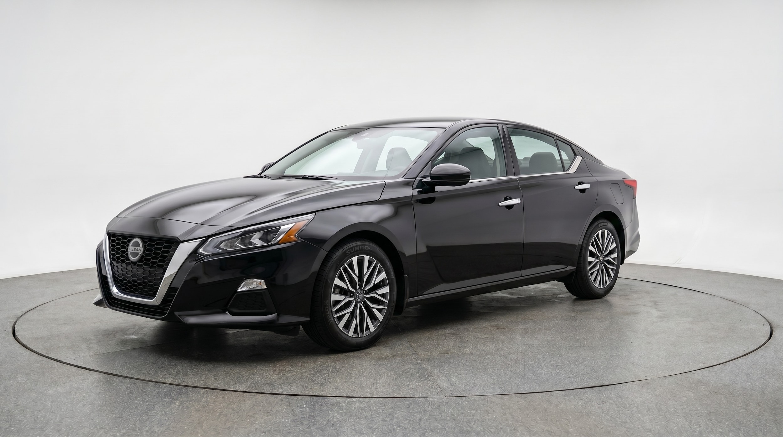 Thumbnail: 2025 Nissan Altima - 3