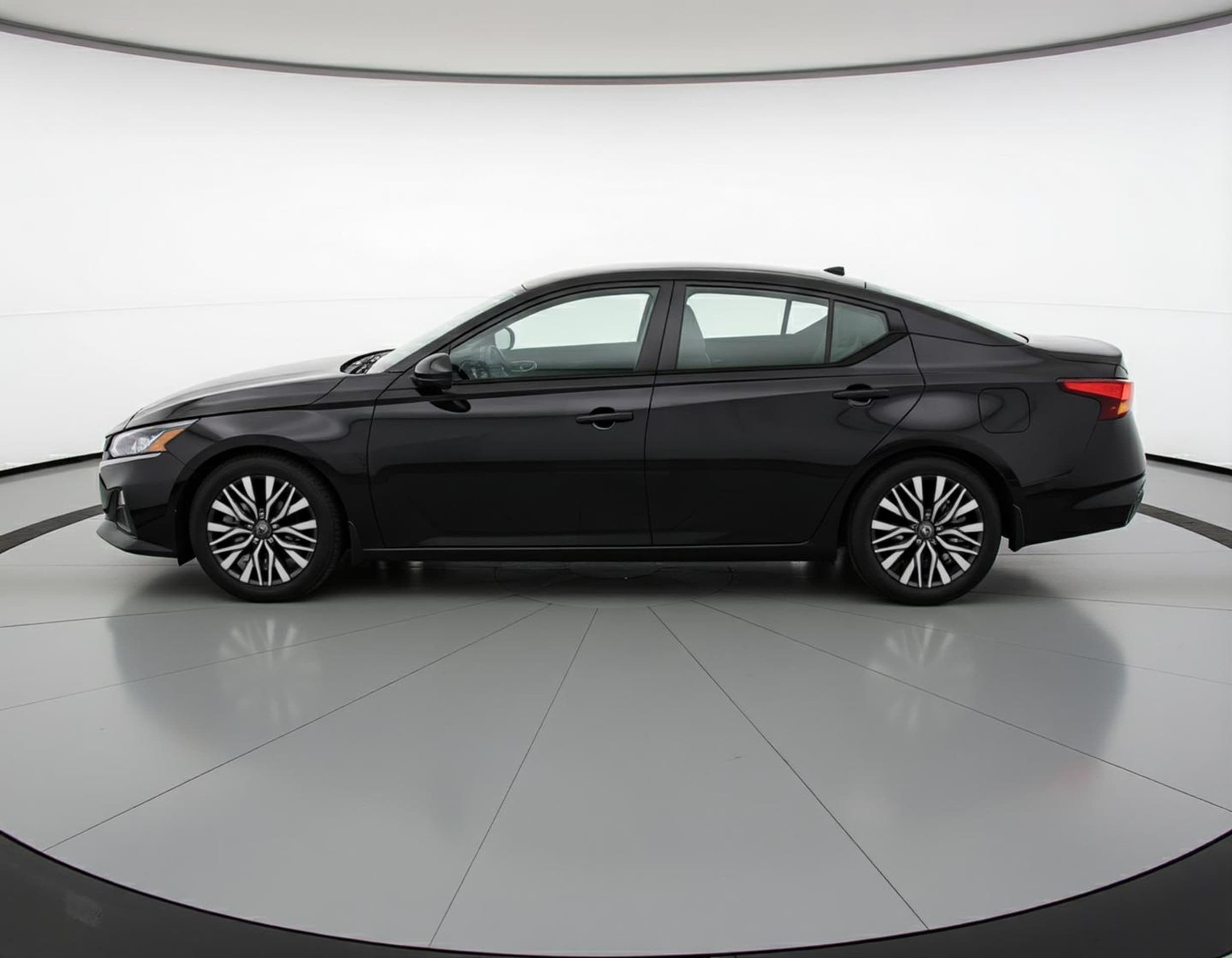 Thumbnail: 2025 Nissan Altima - 4