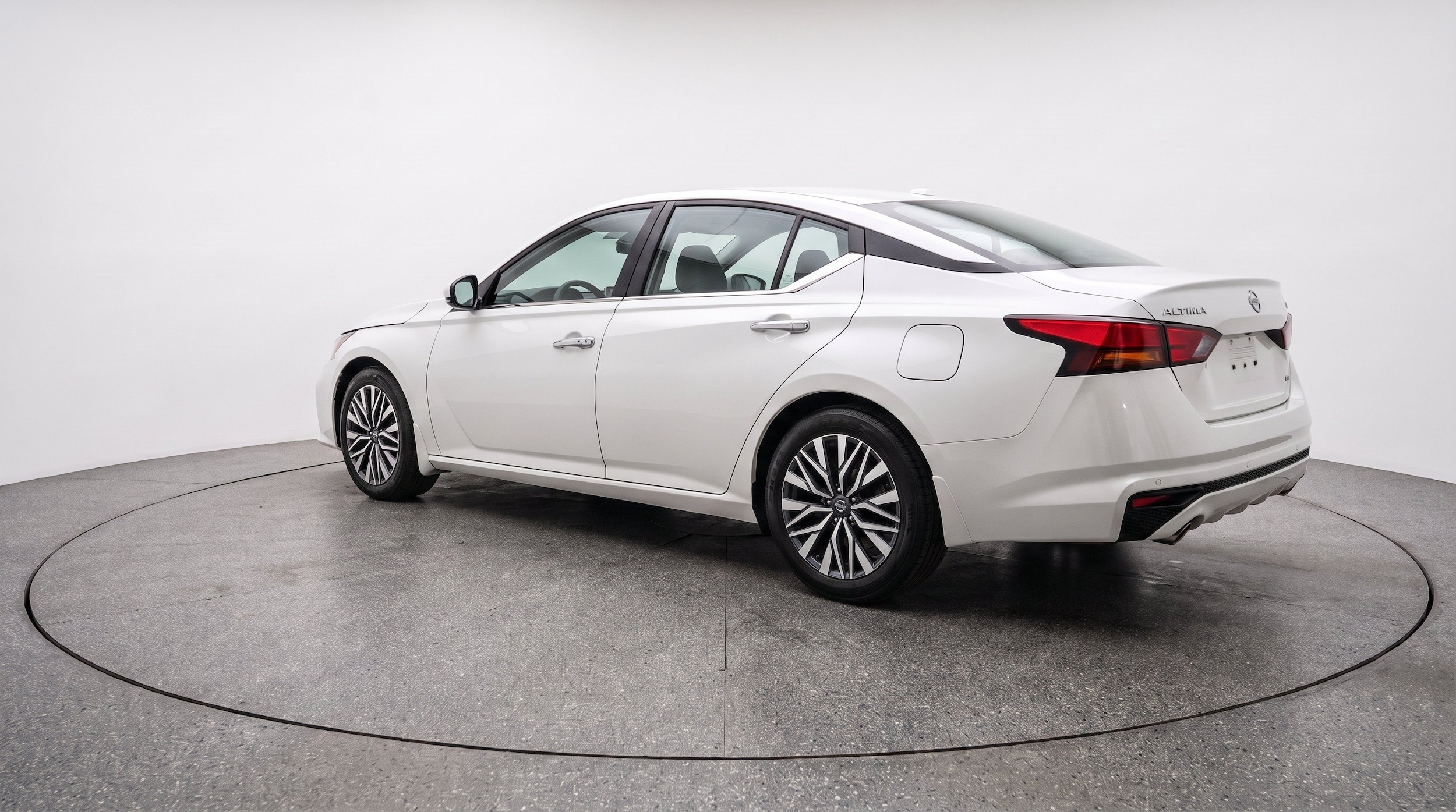 Thumbnail: 2025 Nissan Altima - 6