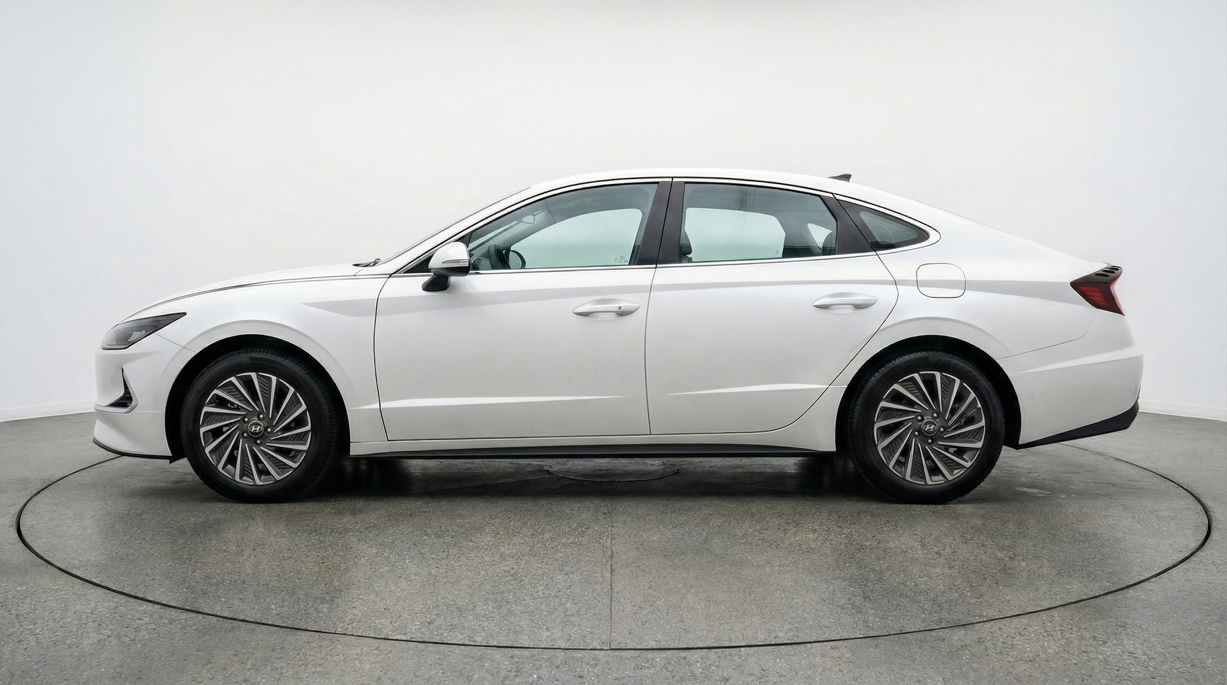 Thumbnail: 2025 Hyundai Sonata - 4
