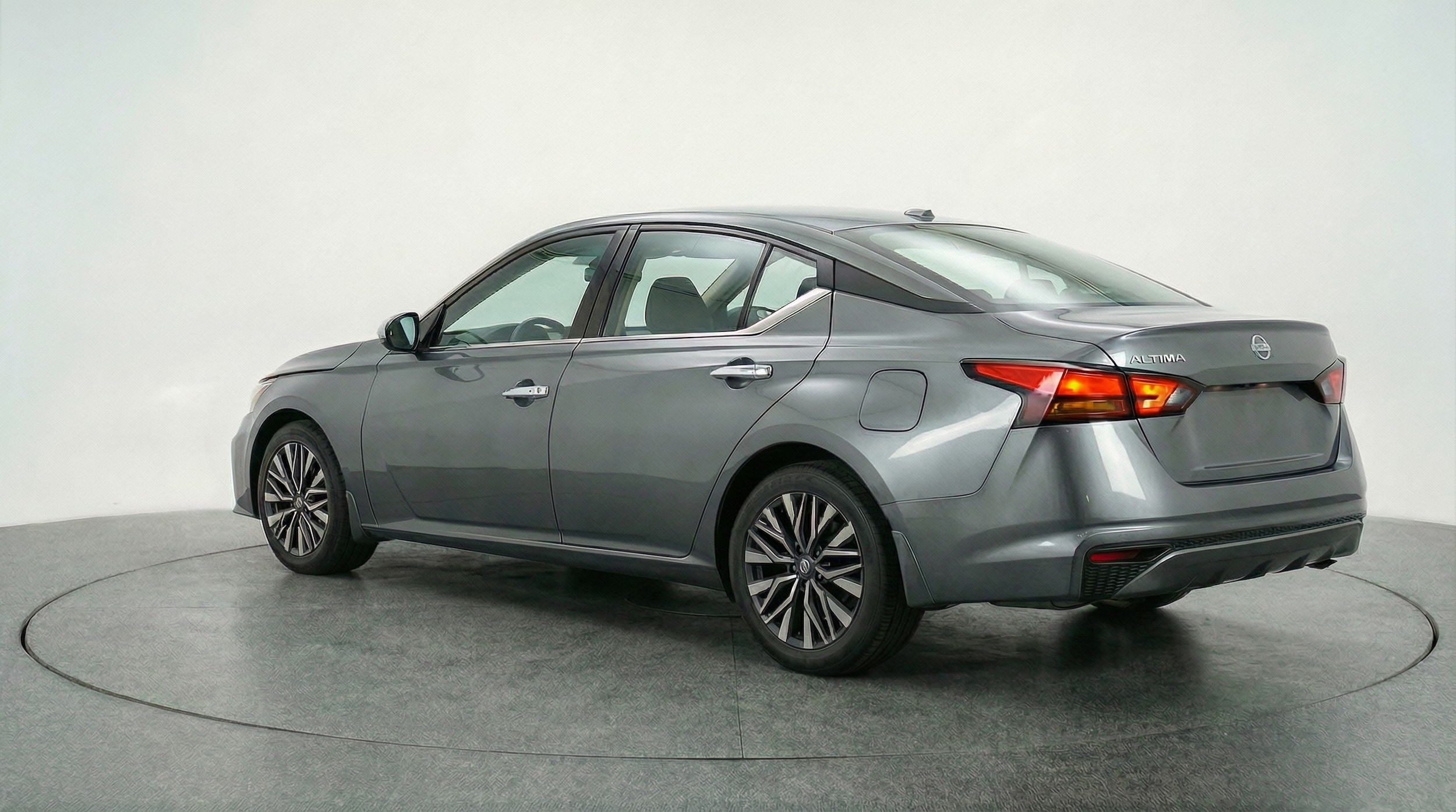 Thumbnail: 2025 Nissan Altima - 5