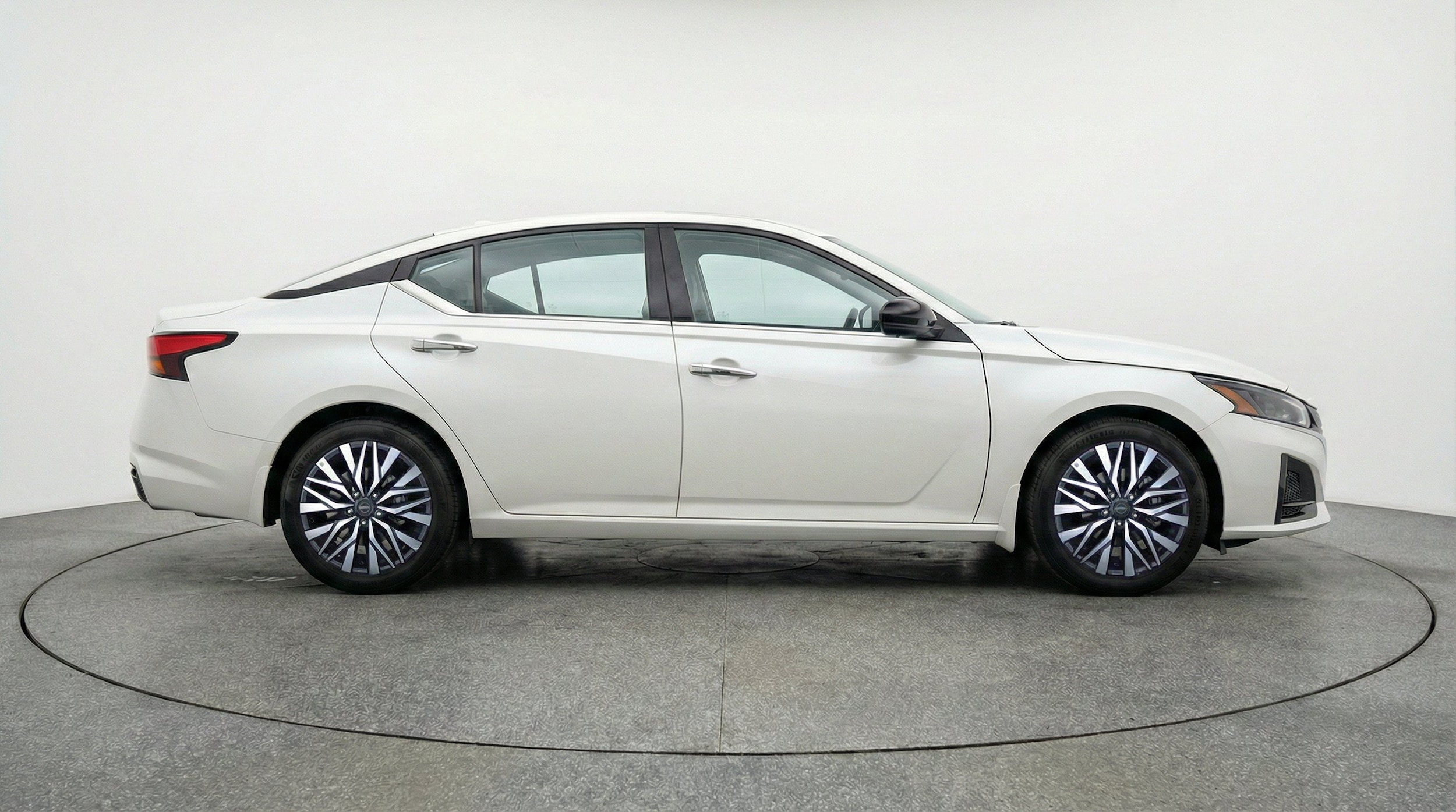 Thumbnail: 2025 Nissan Altima - 11