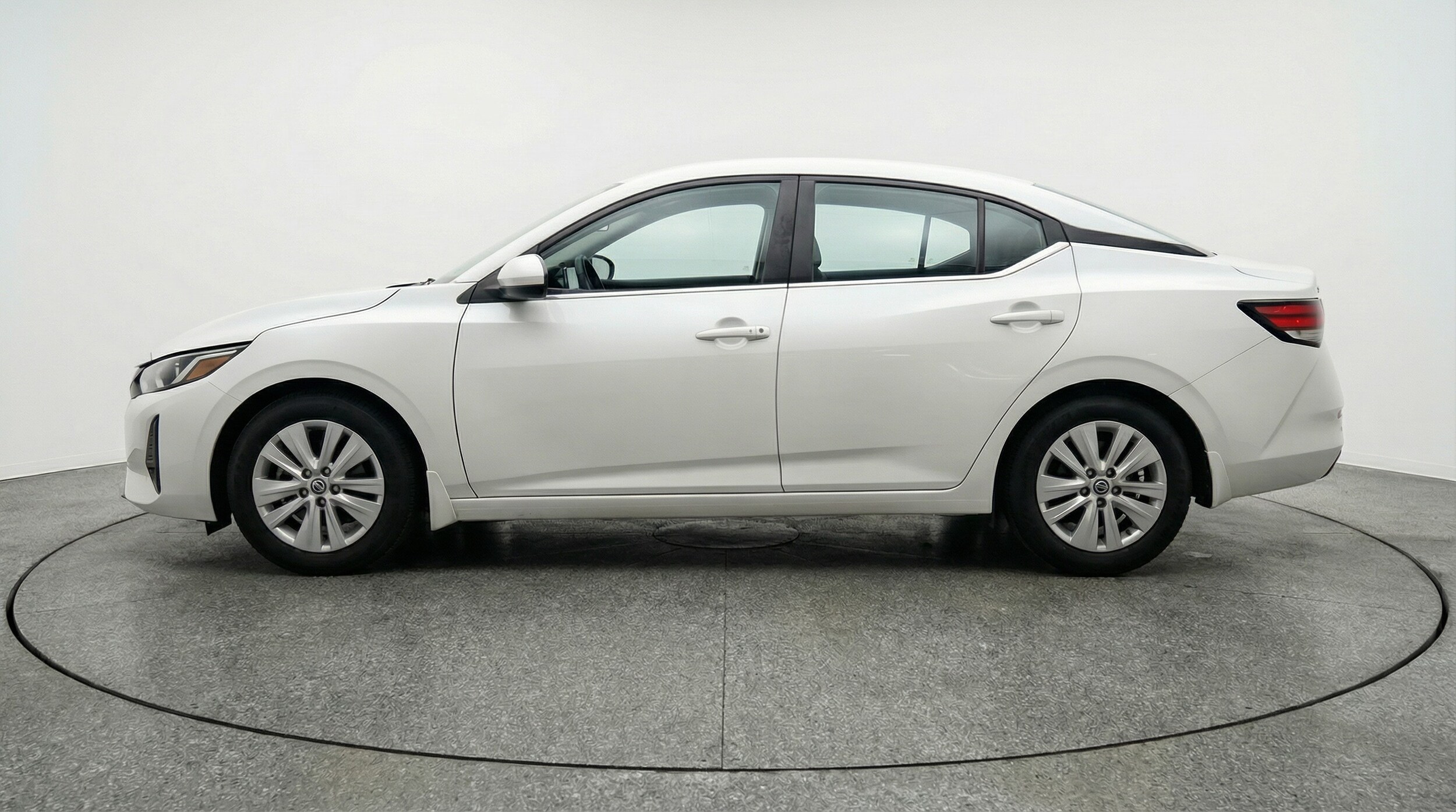 Thumbnail: 2025 Nissan Sentra - 4