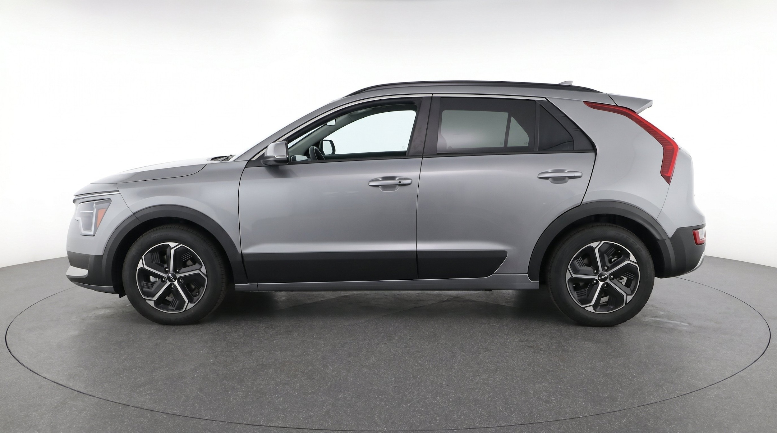 Thumbnail: 2026 Kia Niro - 5