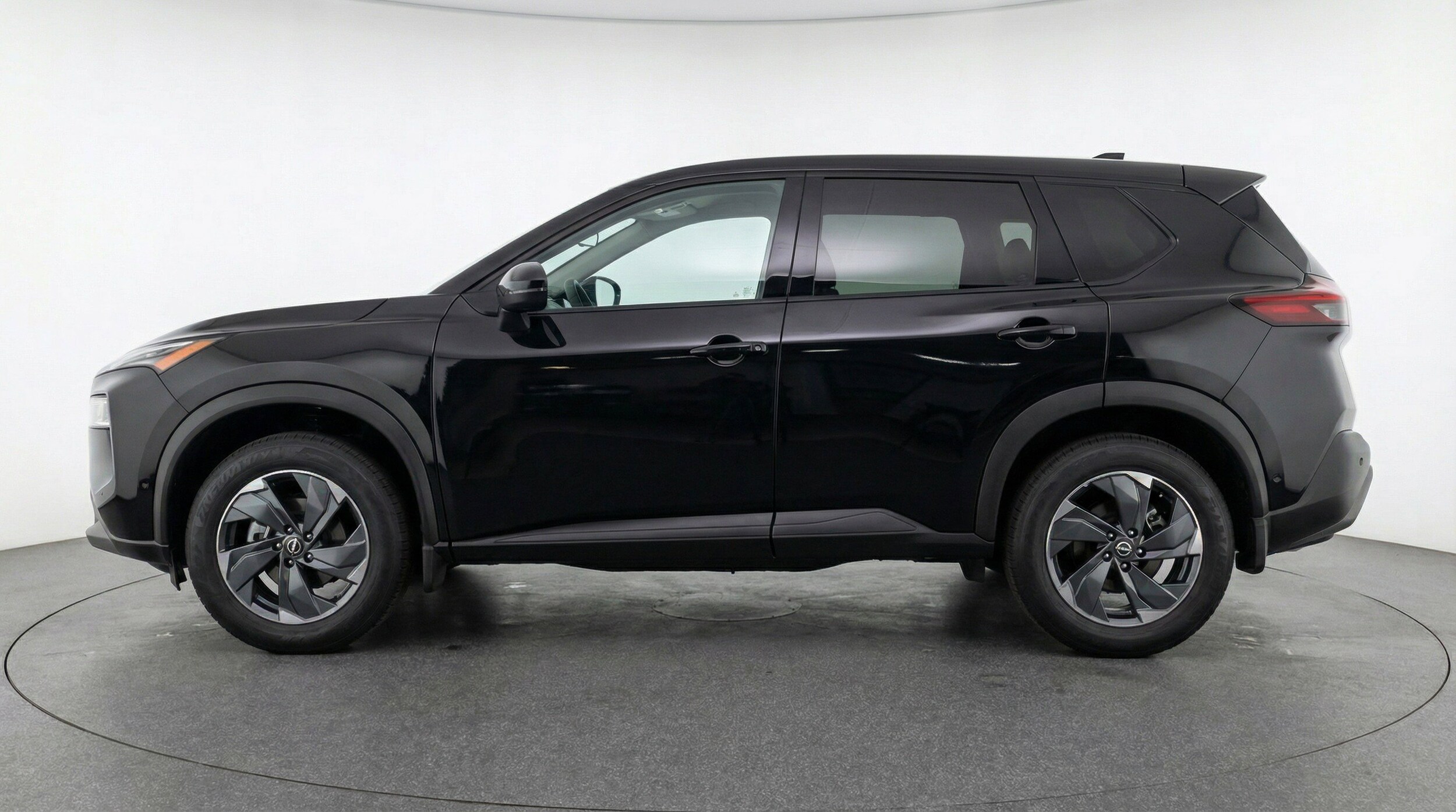 Thumbnail: 2025 Nissan Rogue - 5
