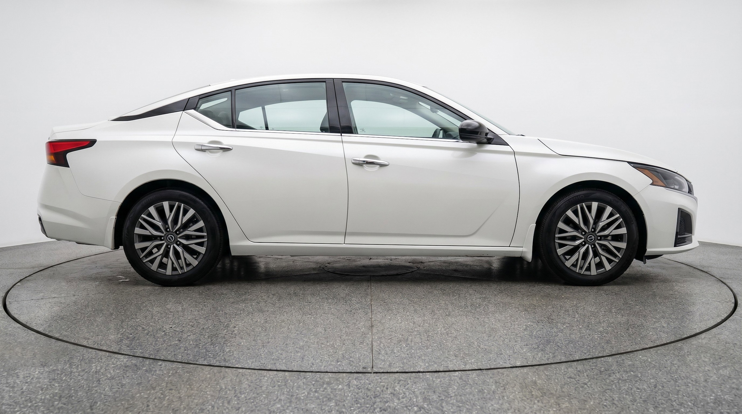 Thumbnail: 2025 Nissan Altima - 11