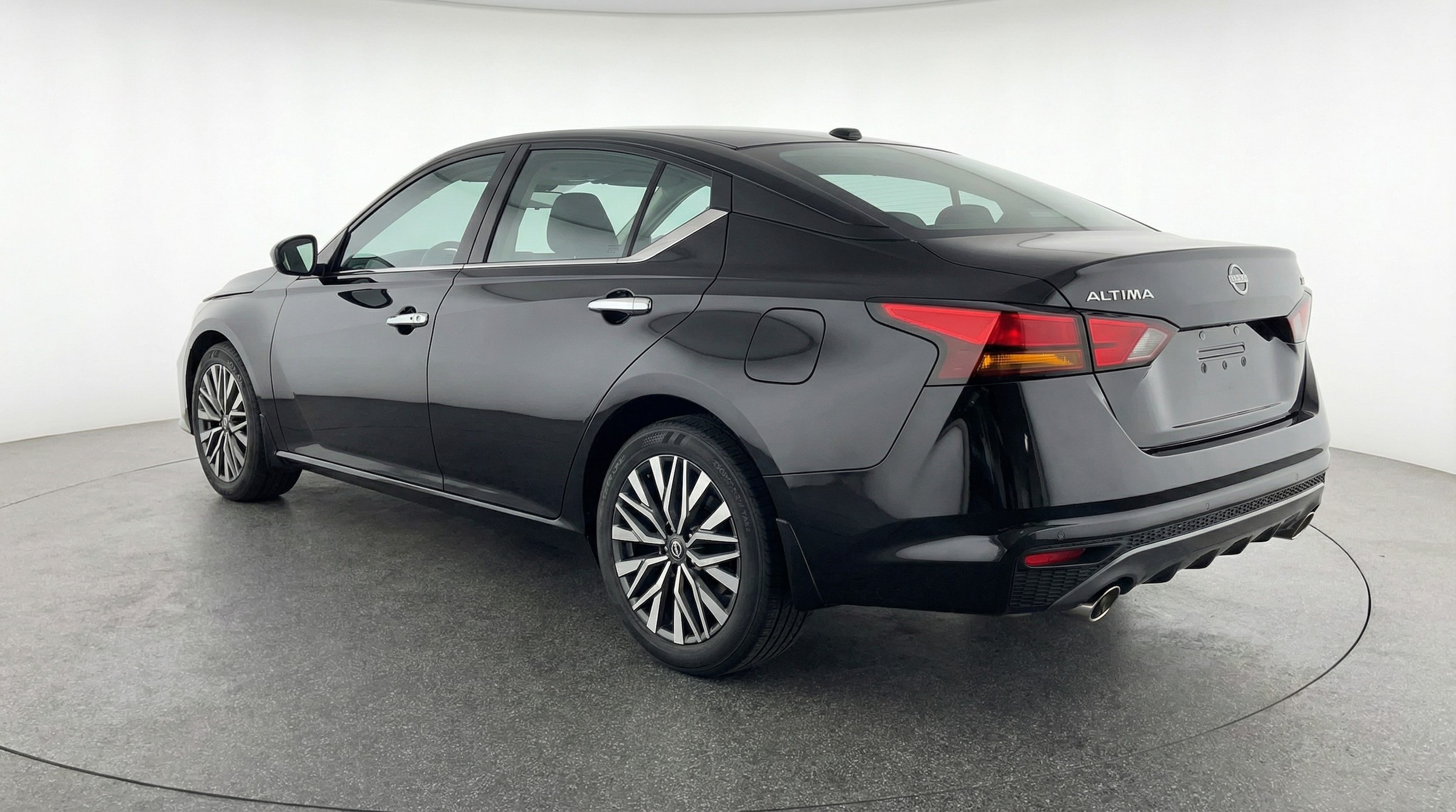 Thumbnail: 2025 Nissan Altima - 5