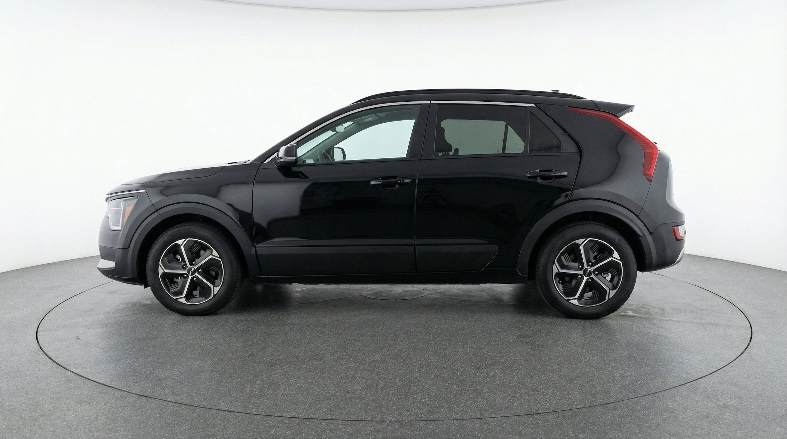 Thumbnail: 2026 Kia Niro - 5