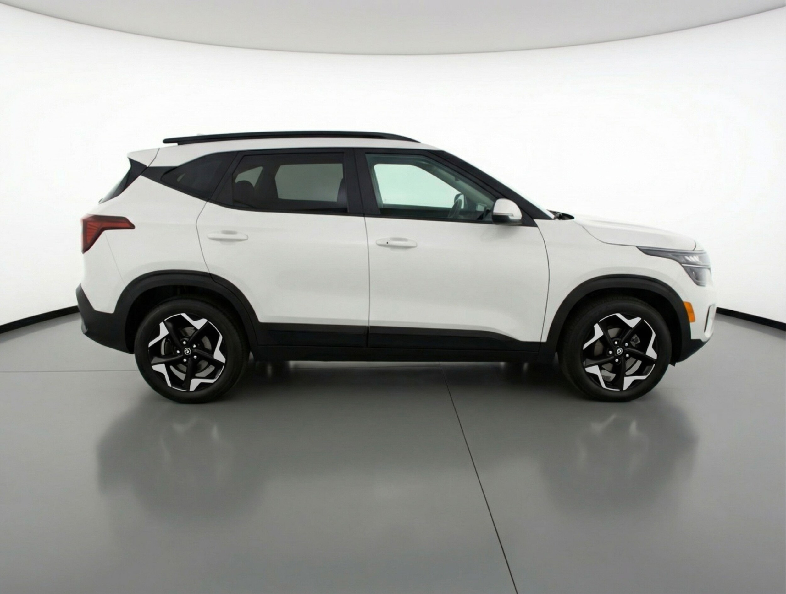 Thumbnail: 2025 Kia Seltos - 8