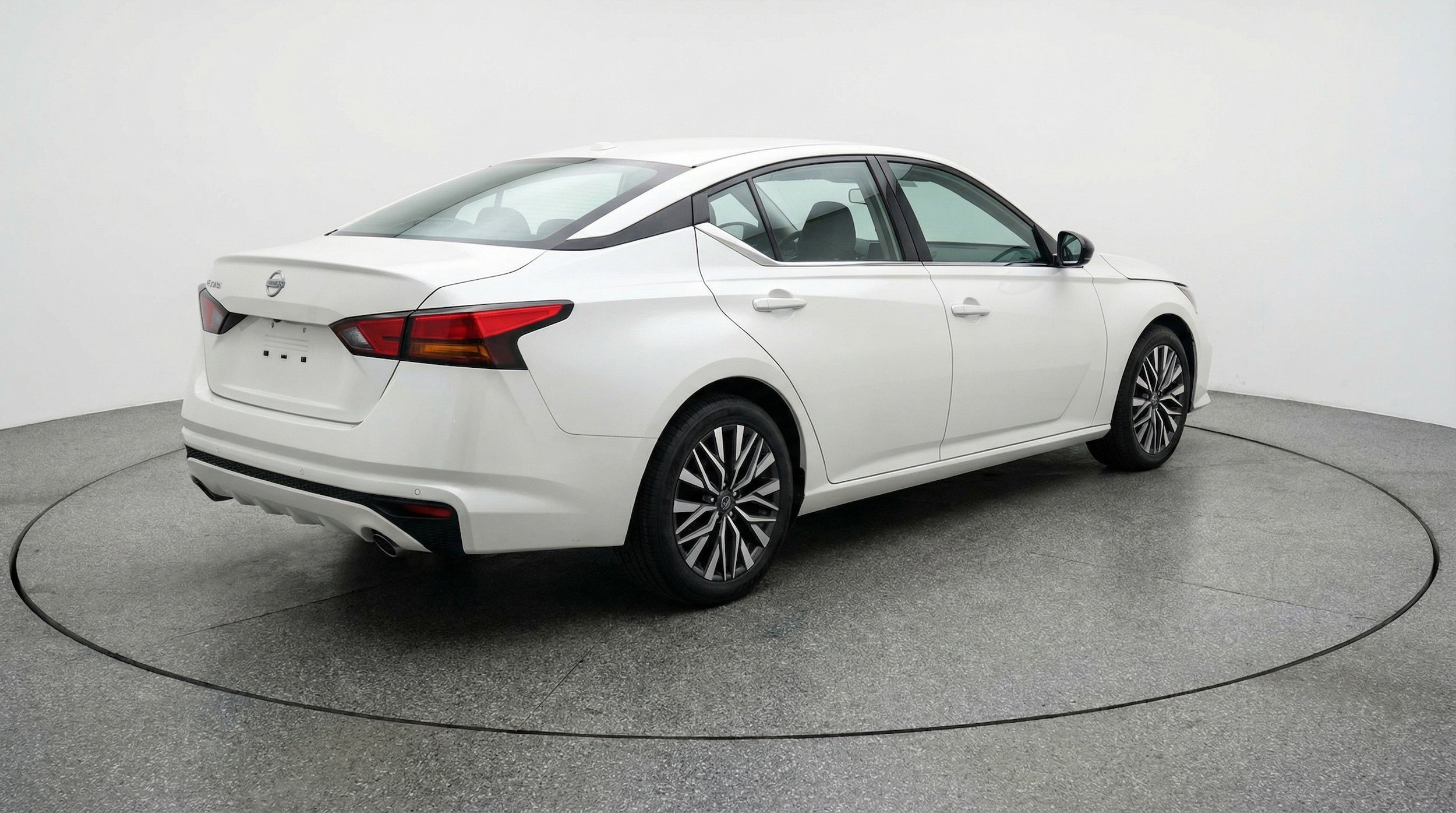 Thumbnail: 2025 Nissan Altima - 9