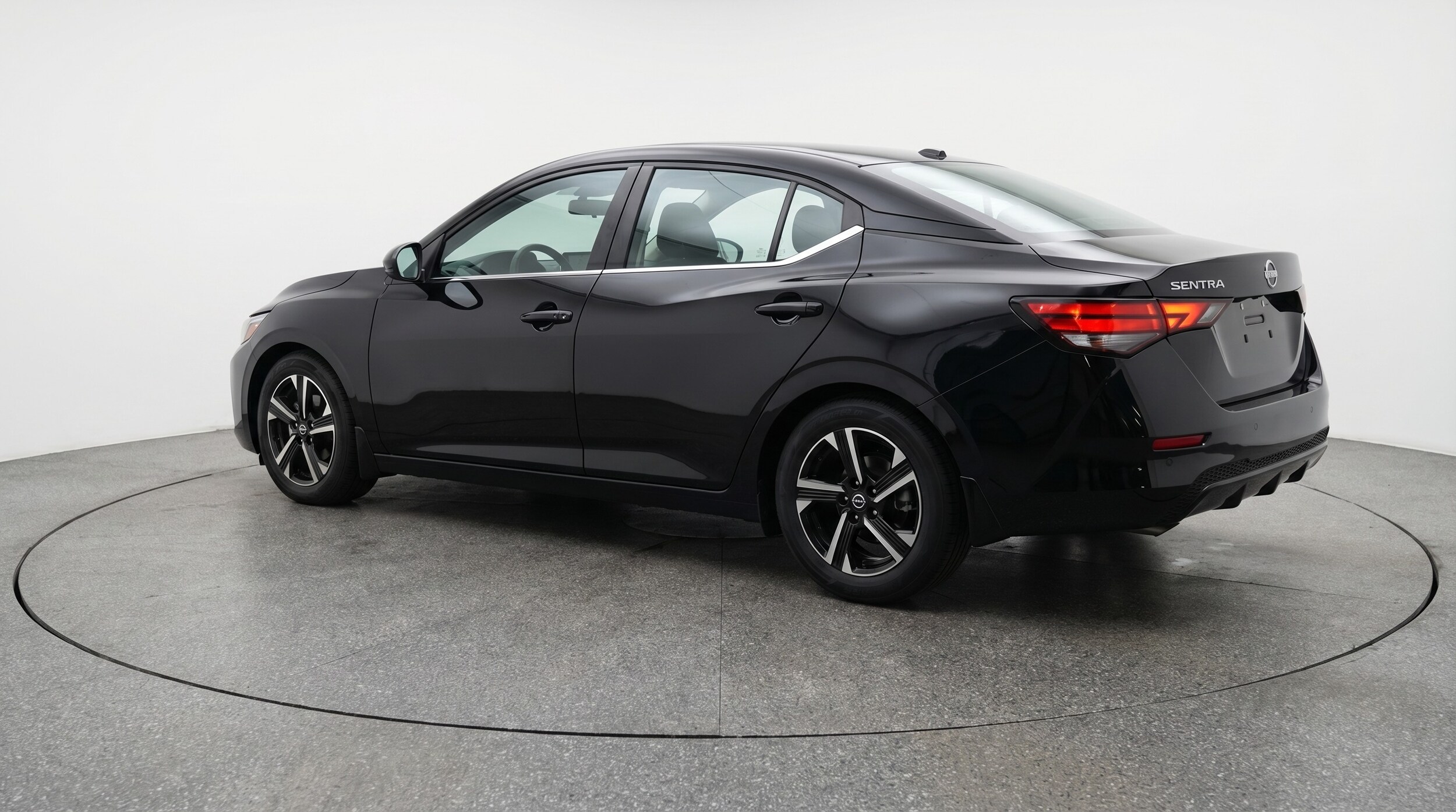 Thumbnail: 2025 Nissan Sentra - 5