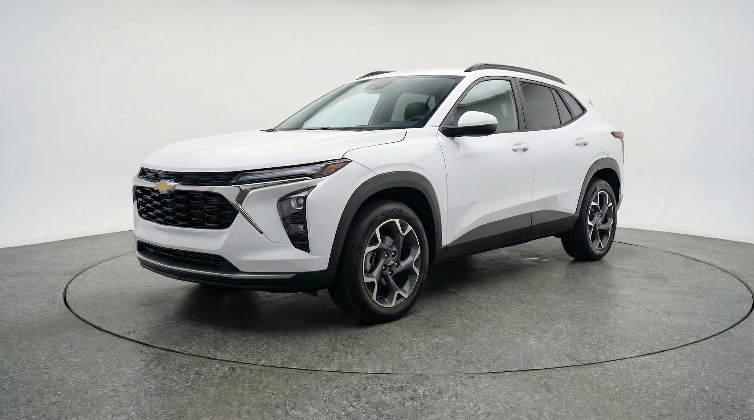 Thumbnail: 2025 Chevrolet Trax - 3