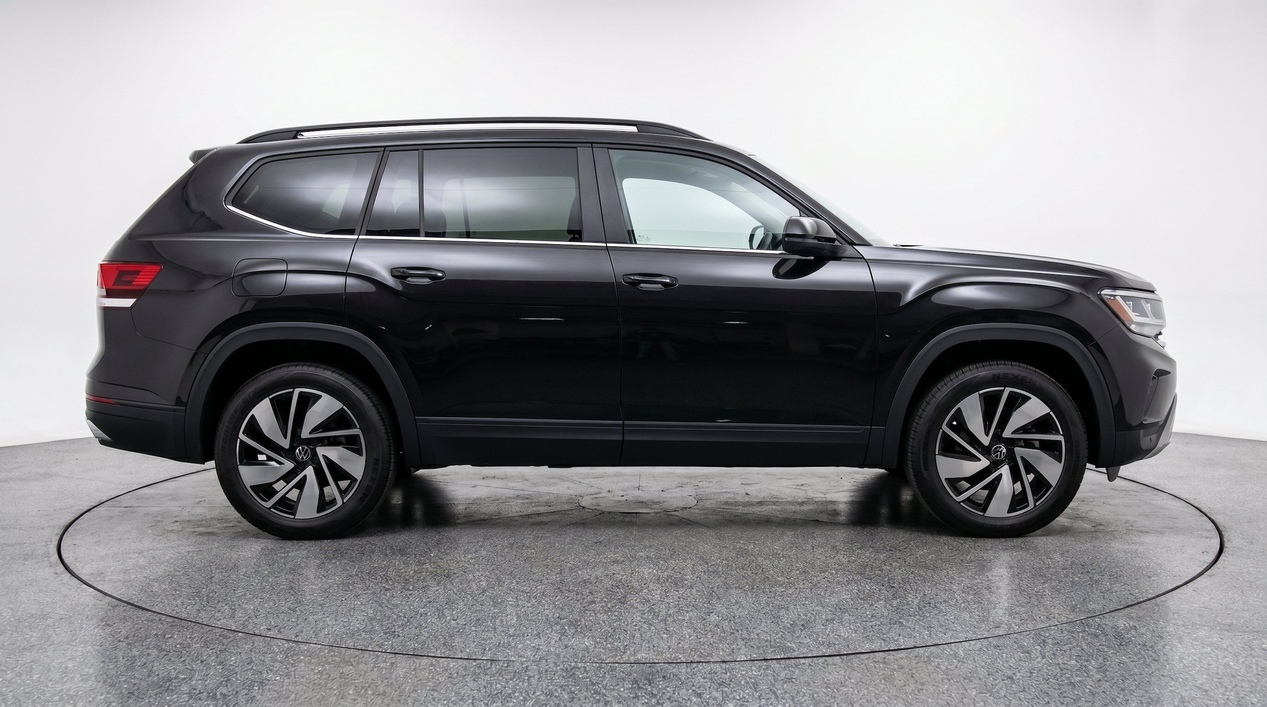 Thumbnail: 2026 Volkswagen Atlas - 11