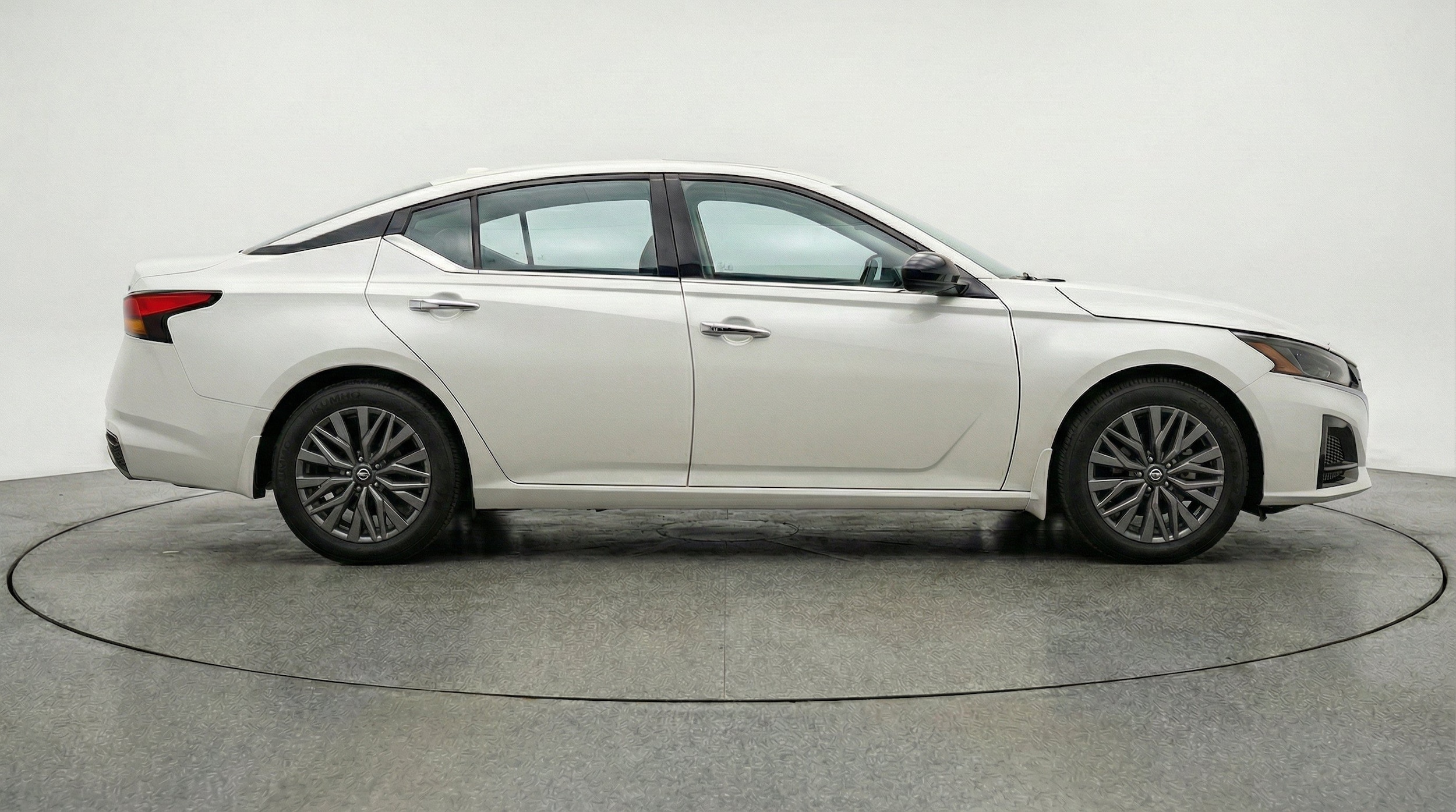 Thumbnail: 2025 Nissan Altima - 11