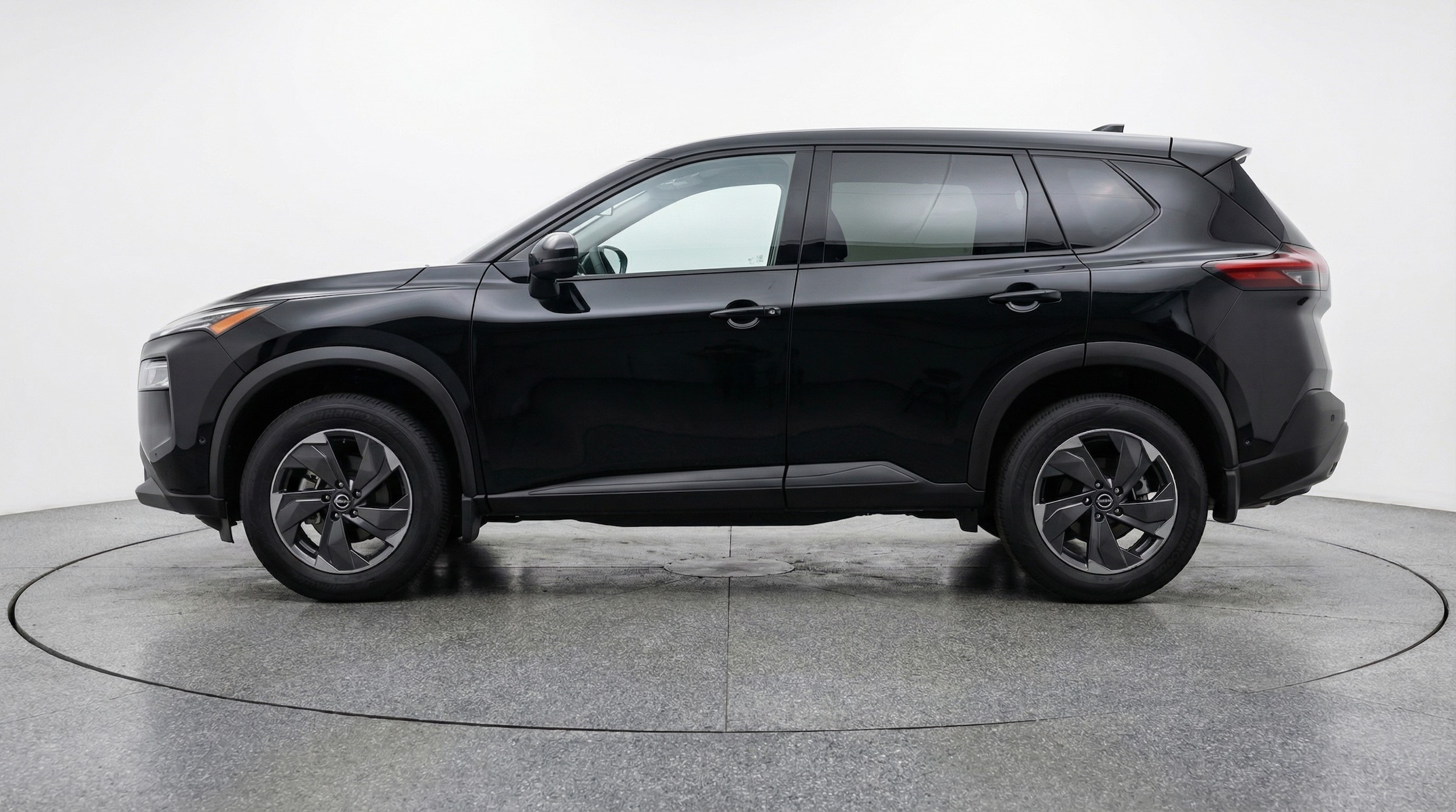 Thumbnail: 2025 Nissan Rogue - 4