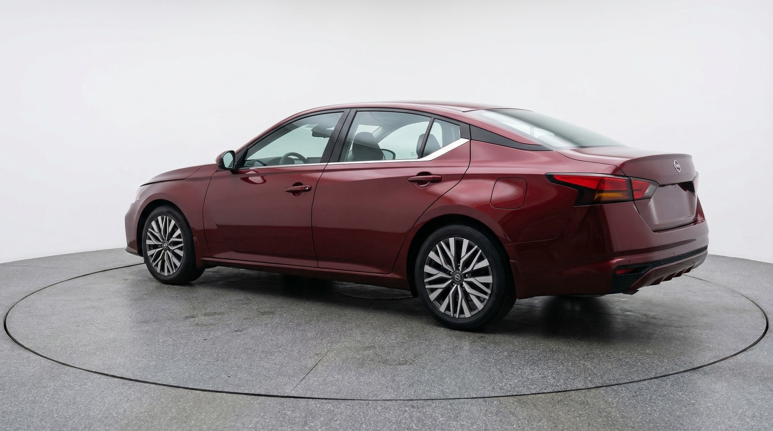 Thumbnail: 2025 Nissan Altima - 5