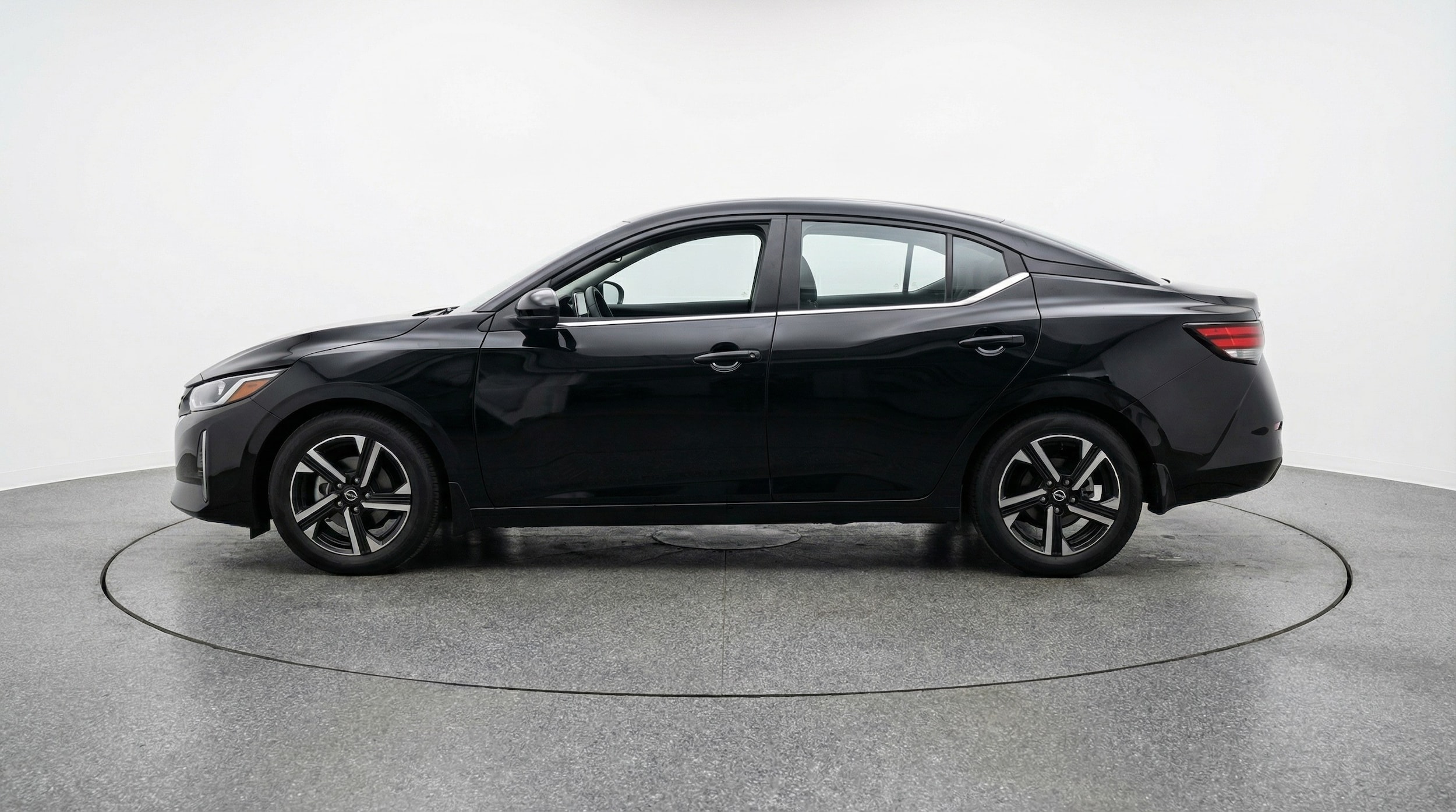 Thumbnail: 2025 Nissan Sentra - 4