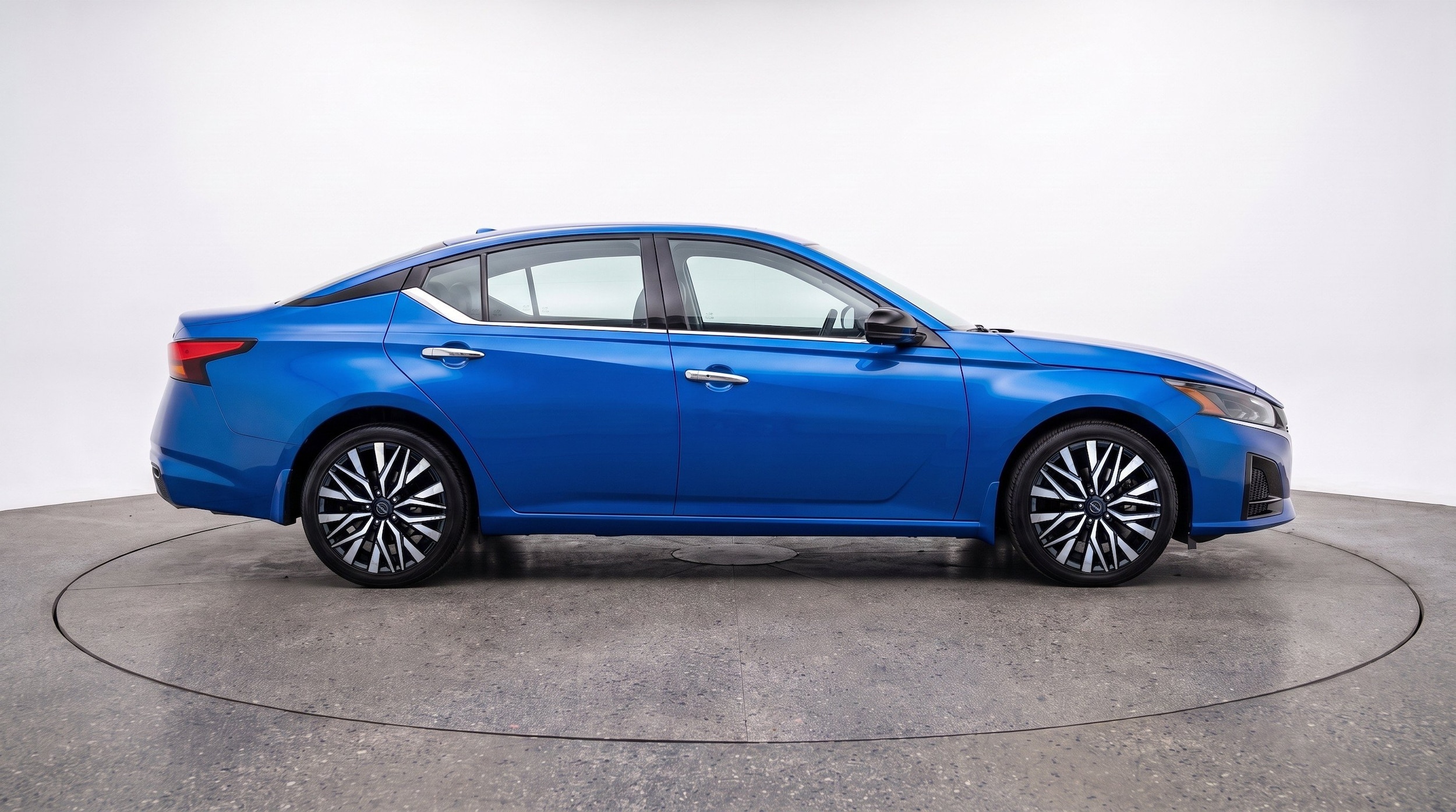 Thumbnail: 2025 Nissan Altima - 10