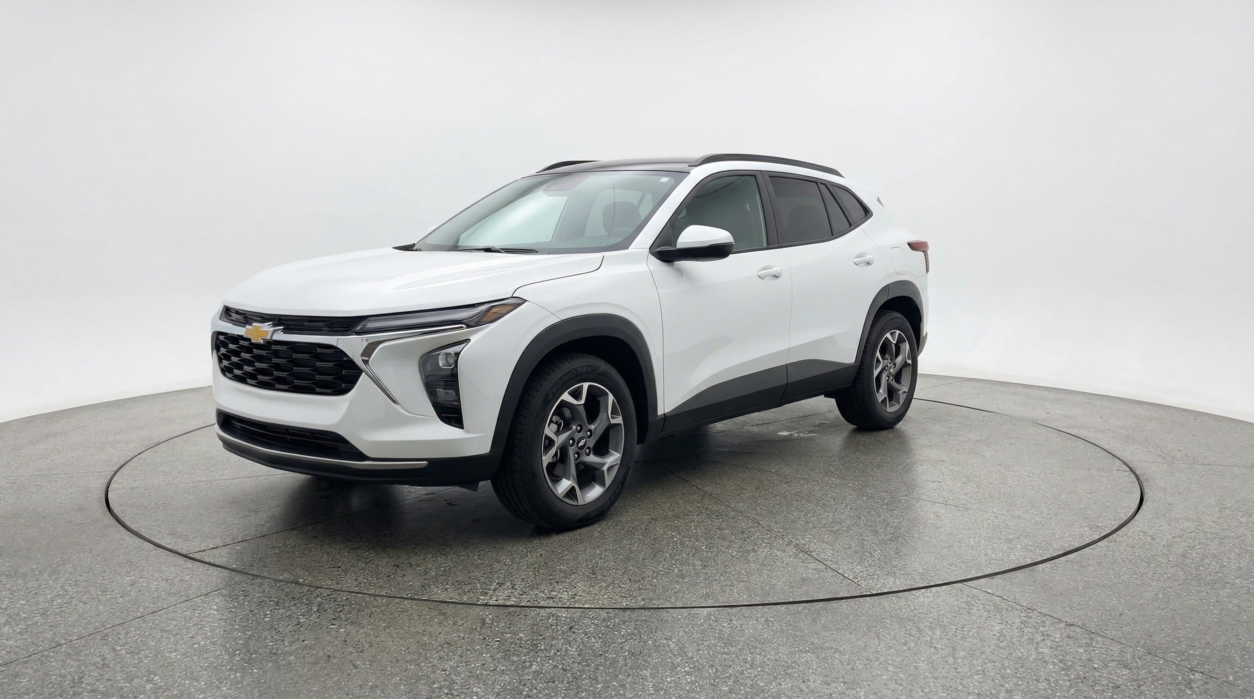 Thumbnail: 2025 Chevrolet Trax - 3