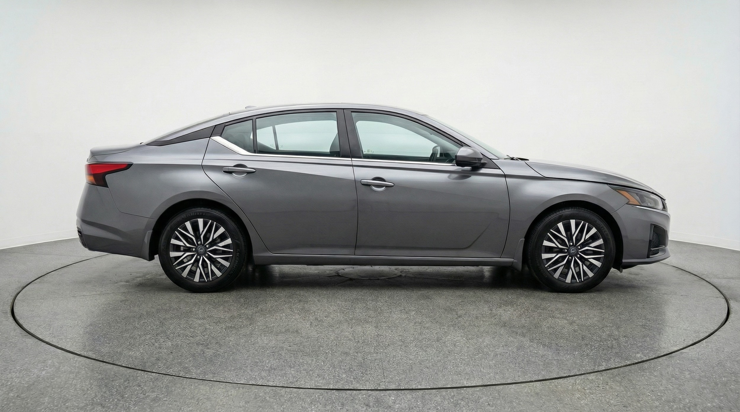 Thumbnail: 2025 Nissan Altima - 8