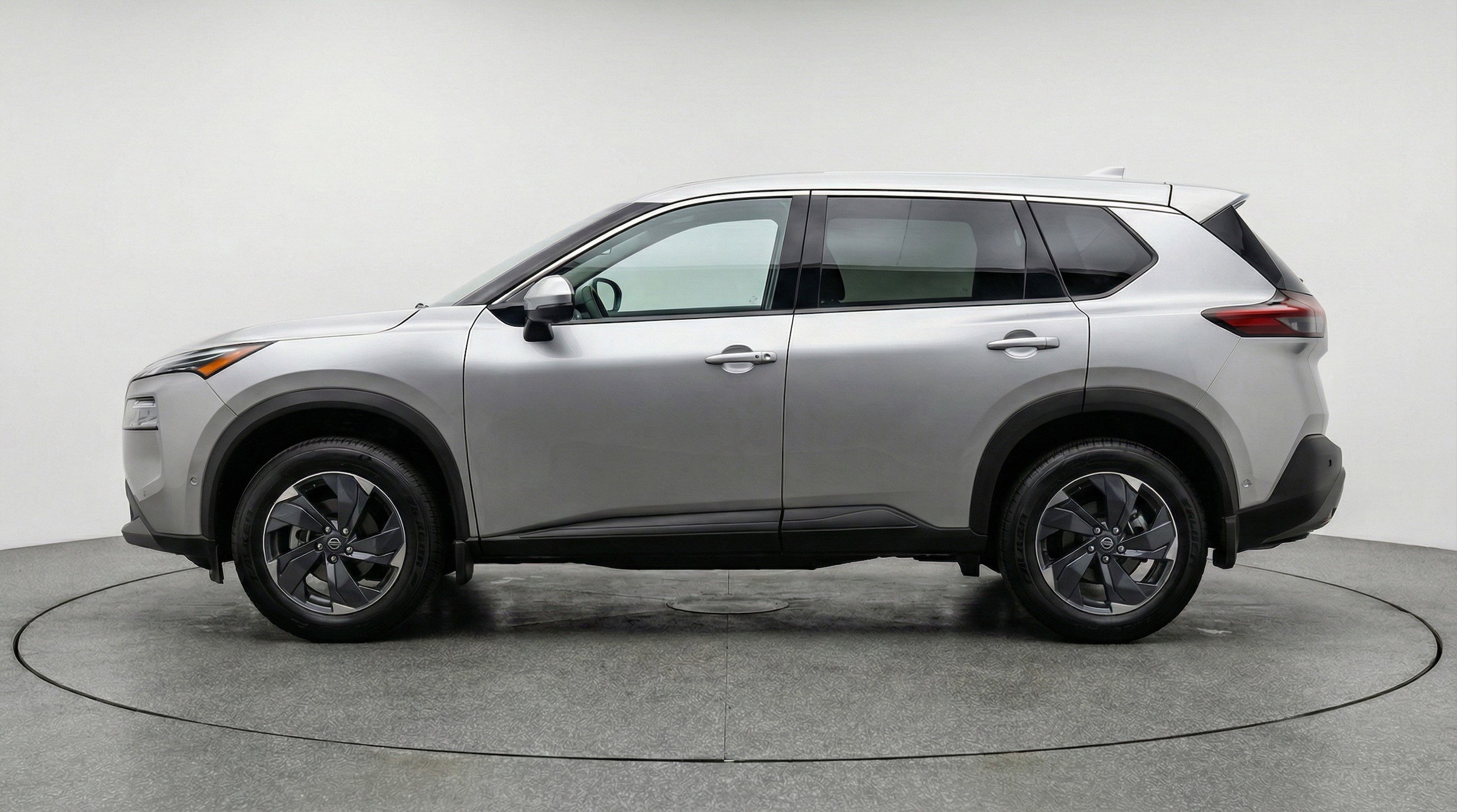 Thumbnail: 2025 Nissan Rogue - 5
