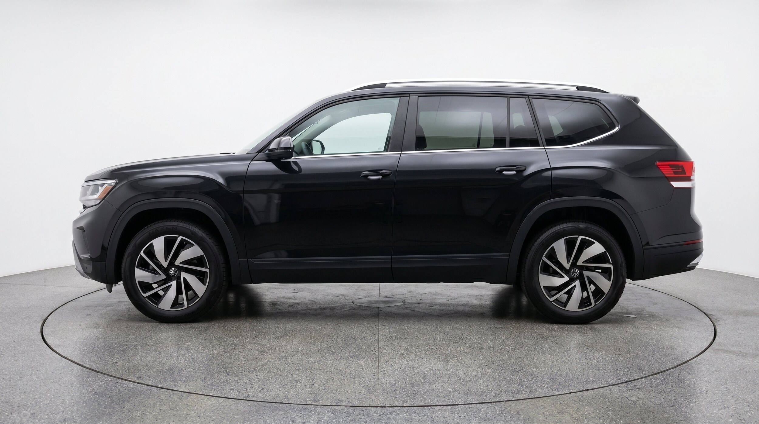 Thumbnail: 2026 Volkswagen Atlas - 5