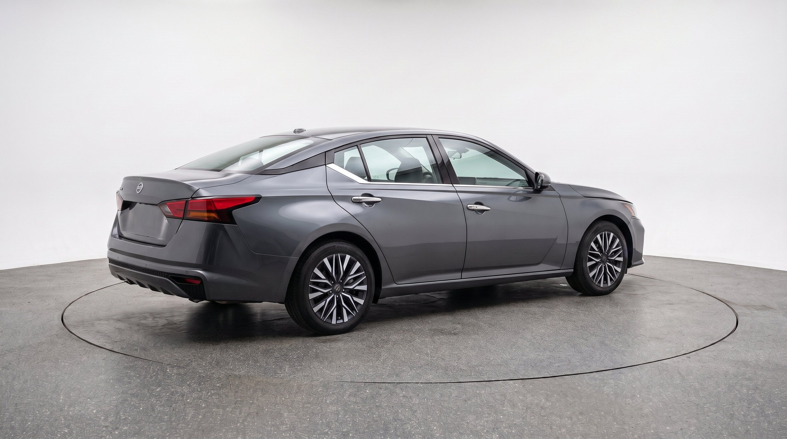 Thumbnail: 2025 Nissan Altima - 9