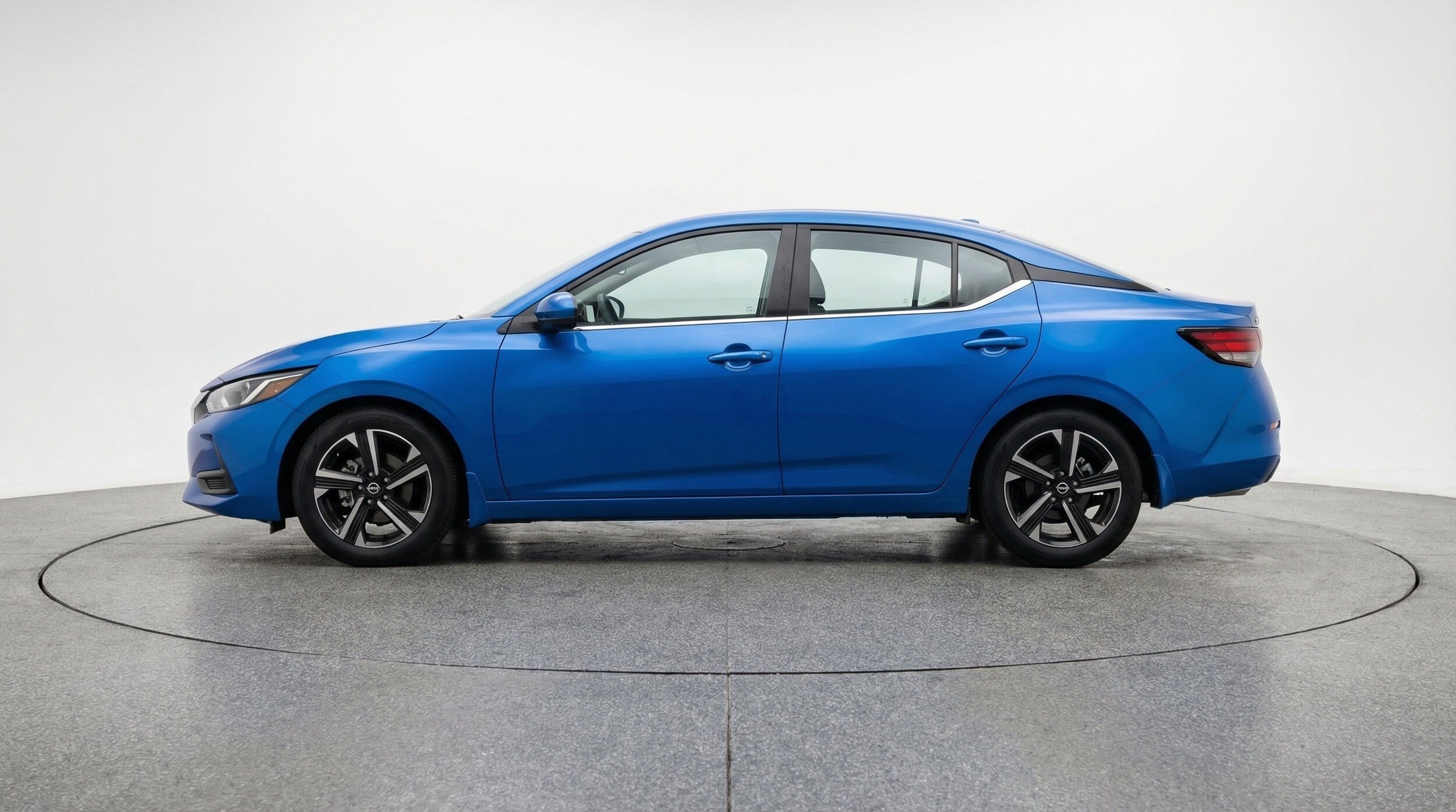 Thumbnail: 2025 Nissan Sentra - 5