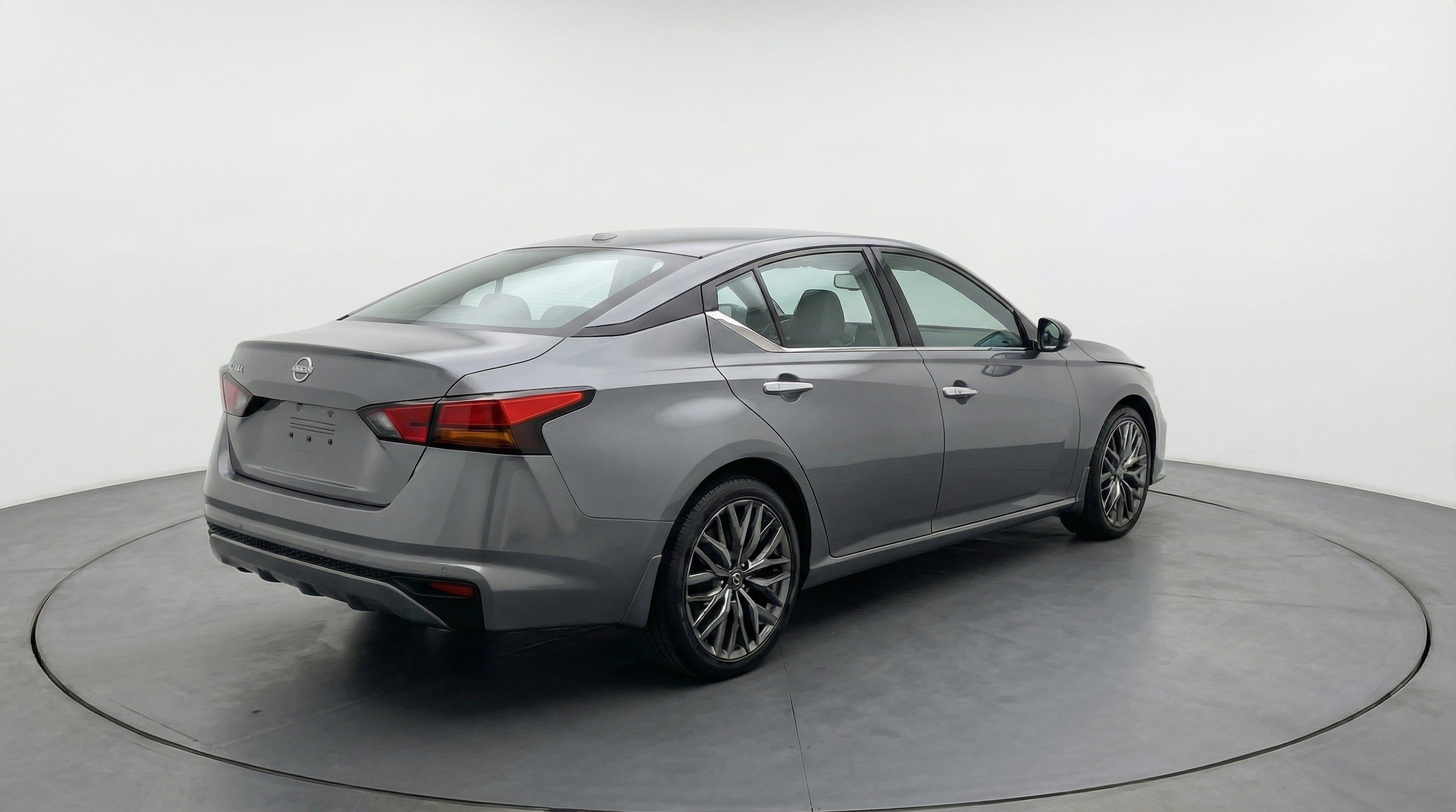 Thumbnail: 2025 Nissan Altima - 9