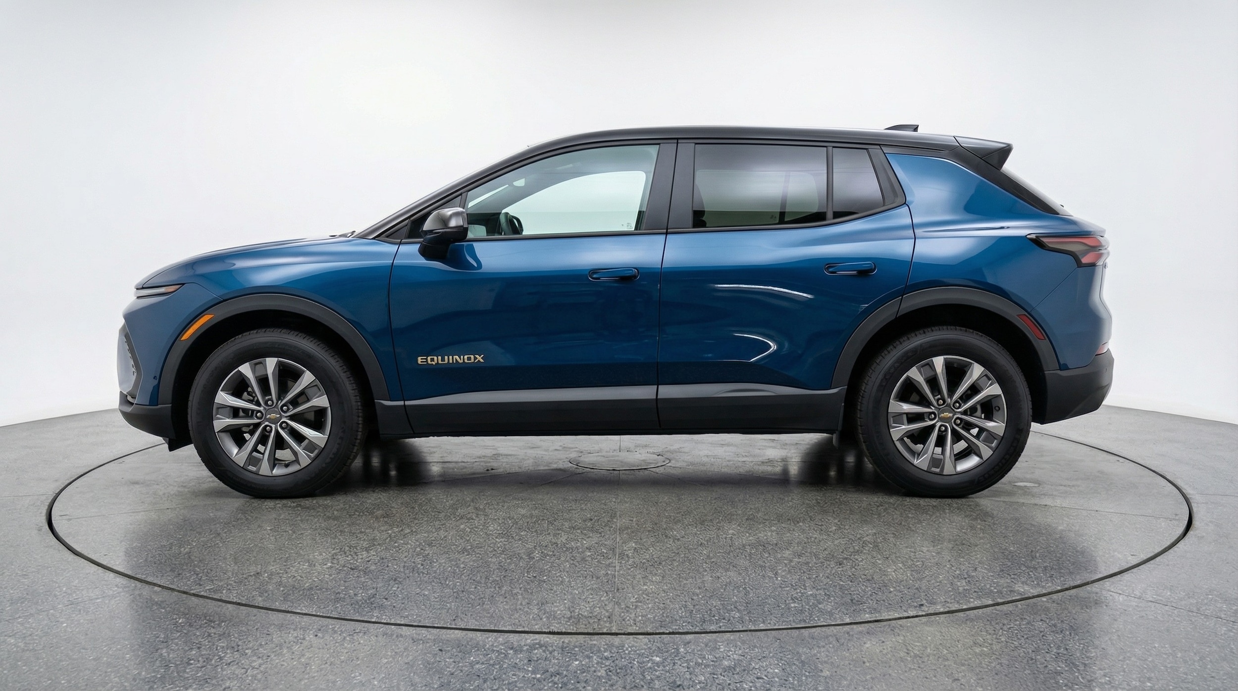 Thumbnail: 2025 Chevrolet Equinox - 4