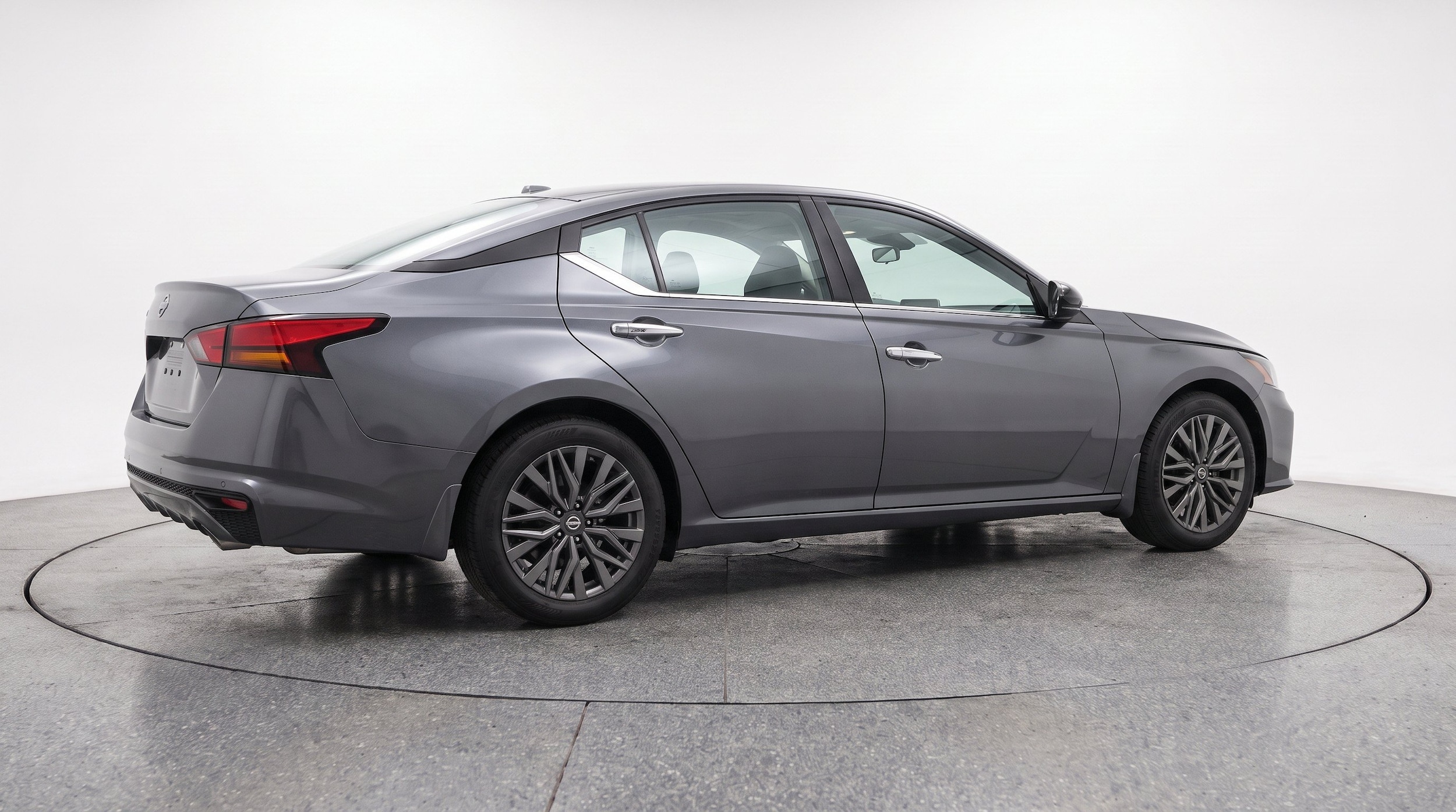 Thumbnail: 2025 Nissan Altima - 9