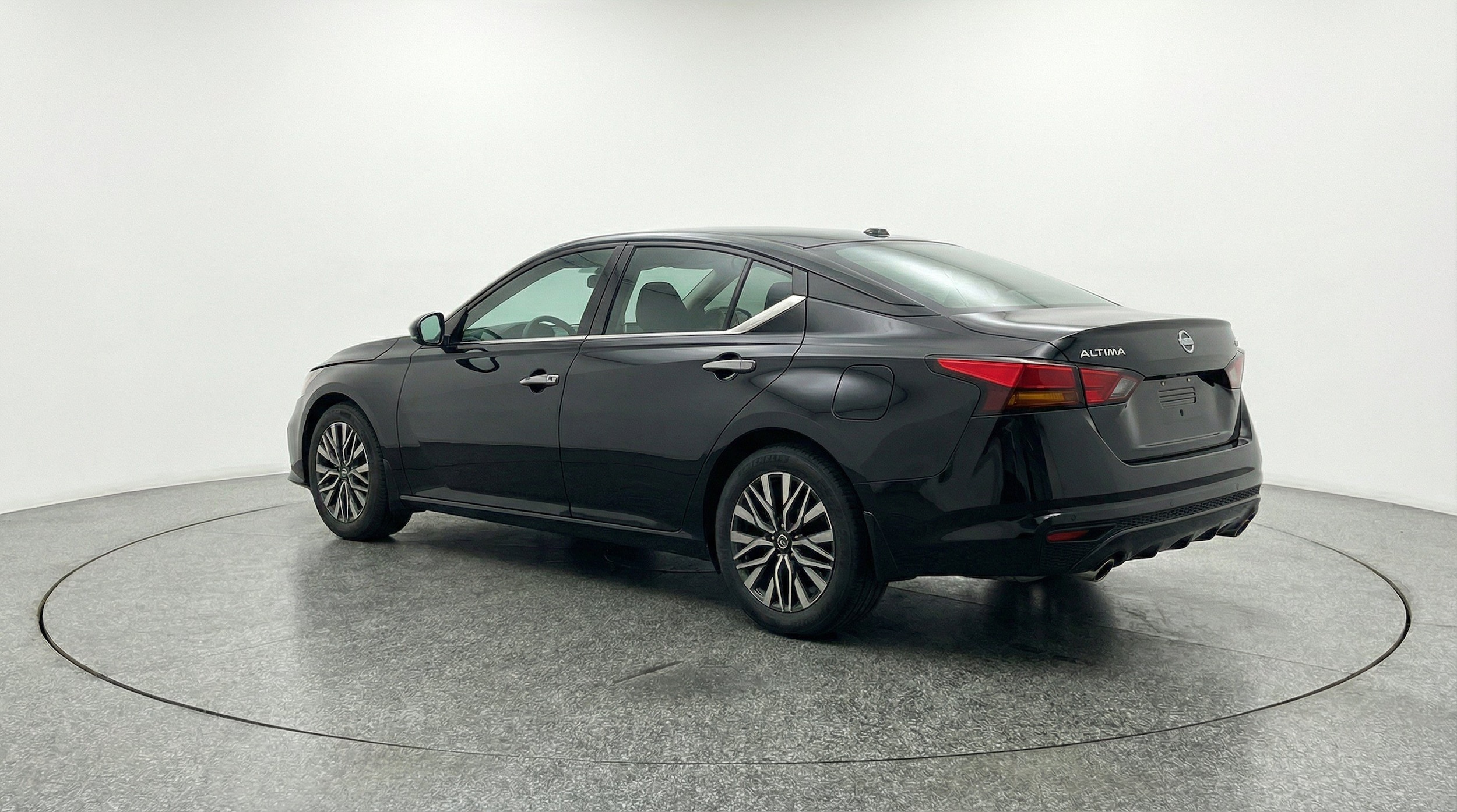 Thumbnail: 2025 Nissan Altima - 6