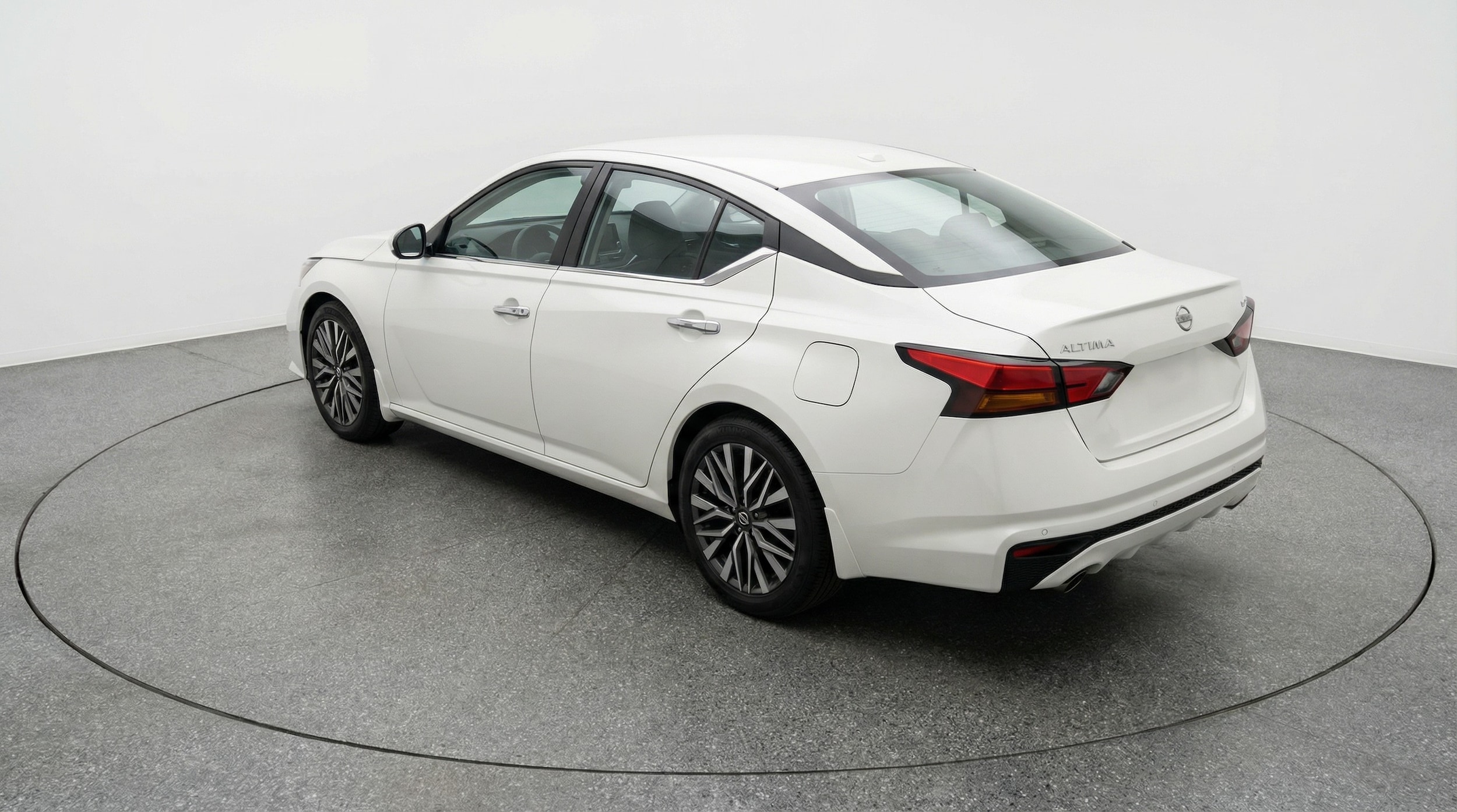 Thumbnail: 2025 Nissan Altima - 5