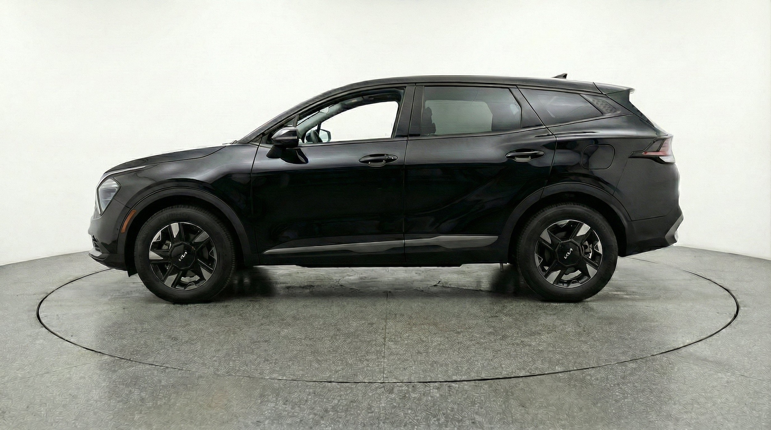 Thumbnail: 2026 Kia Sportage - 5