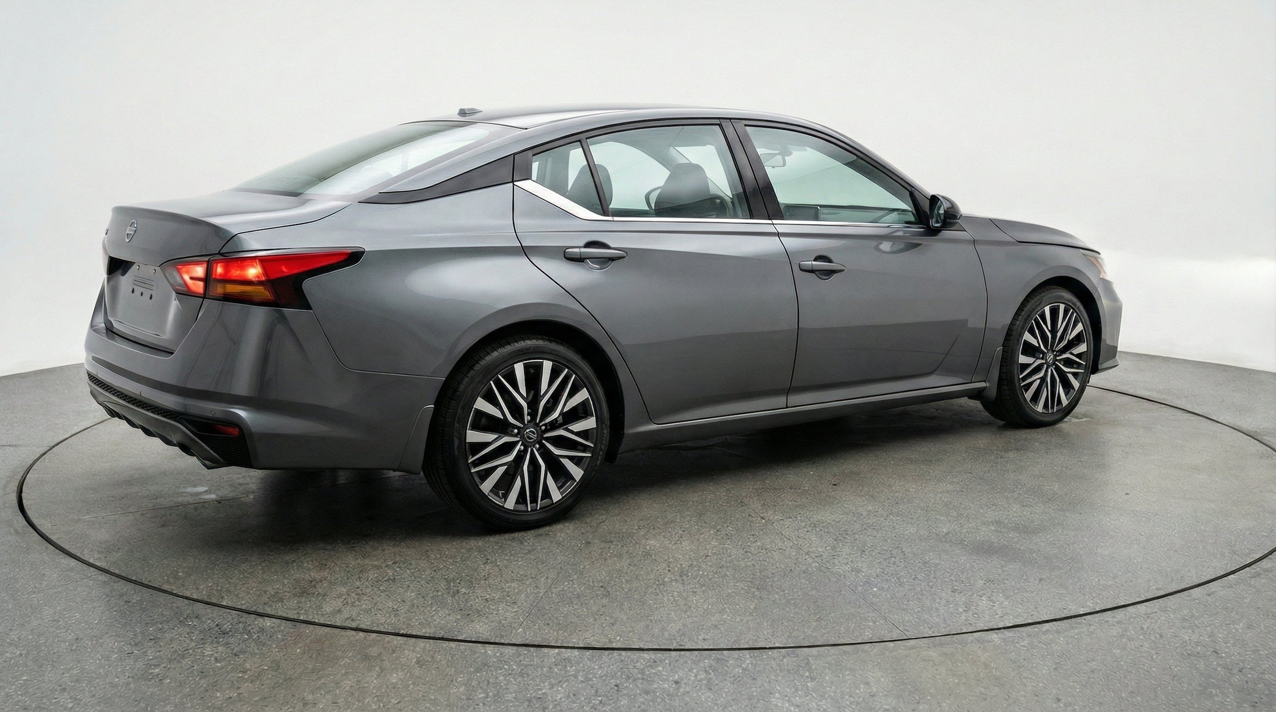 Thumbnail: 2025 Nissan Altima - 9