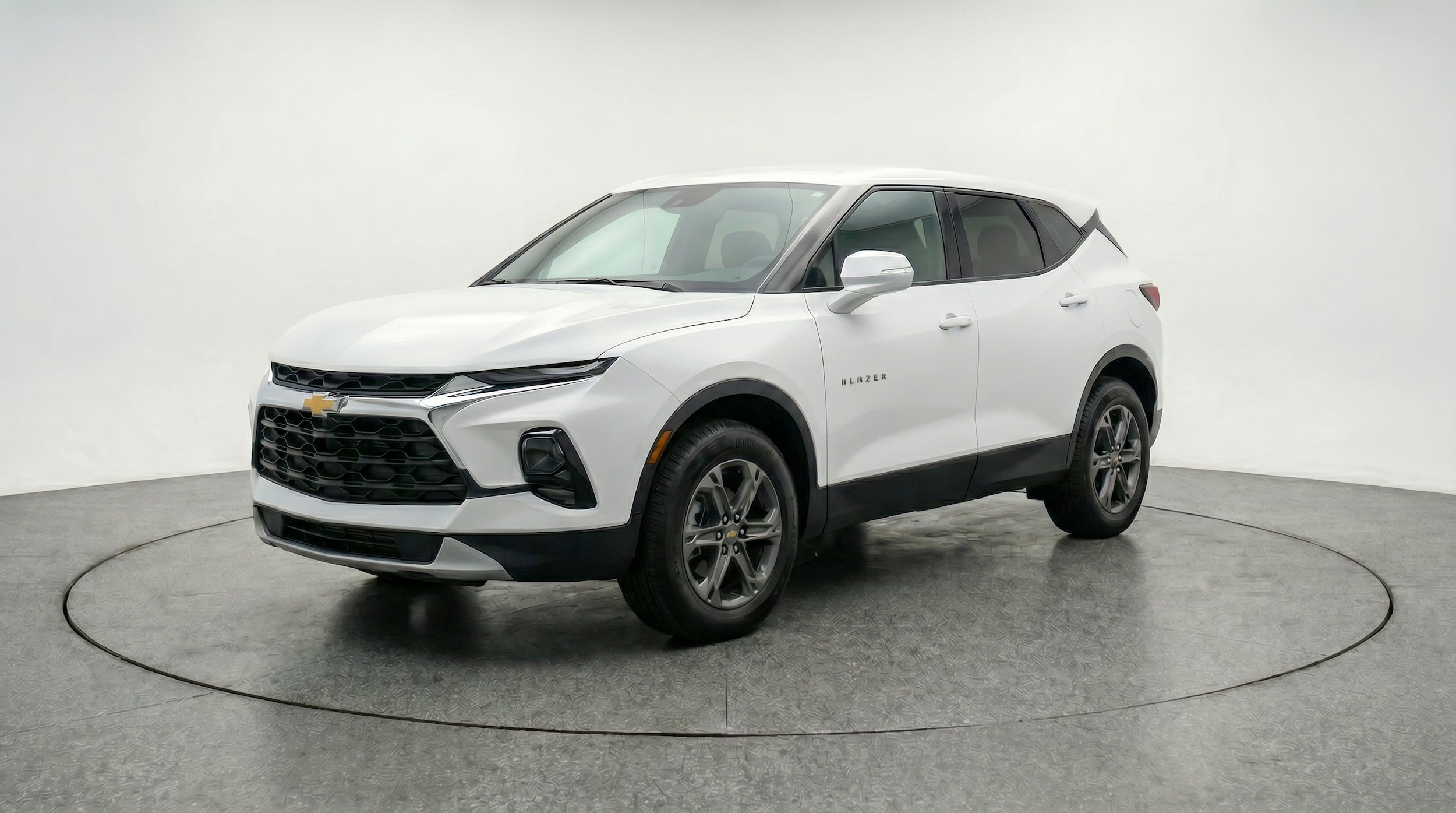 Thumbnail: 2026 Chevrolet Blazer - 3