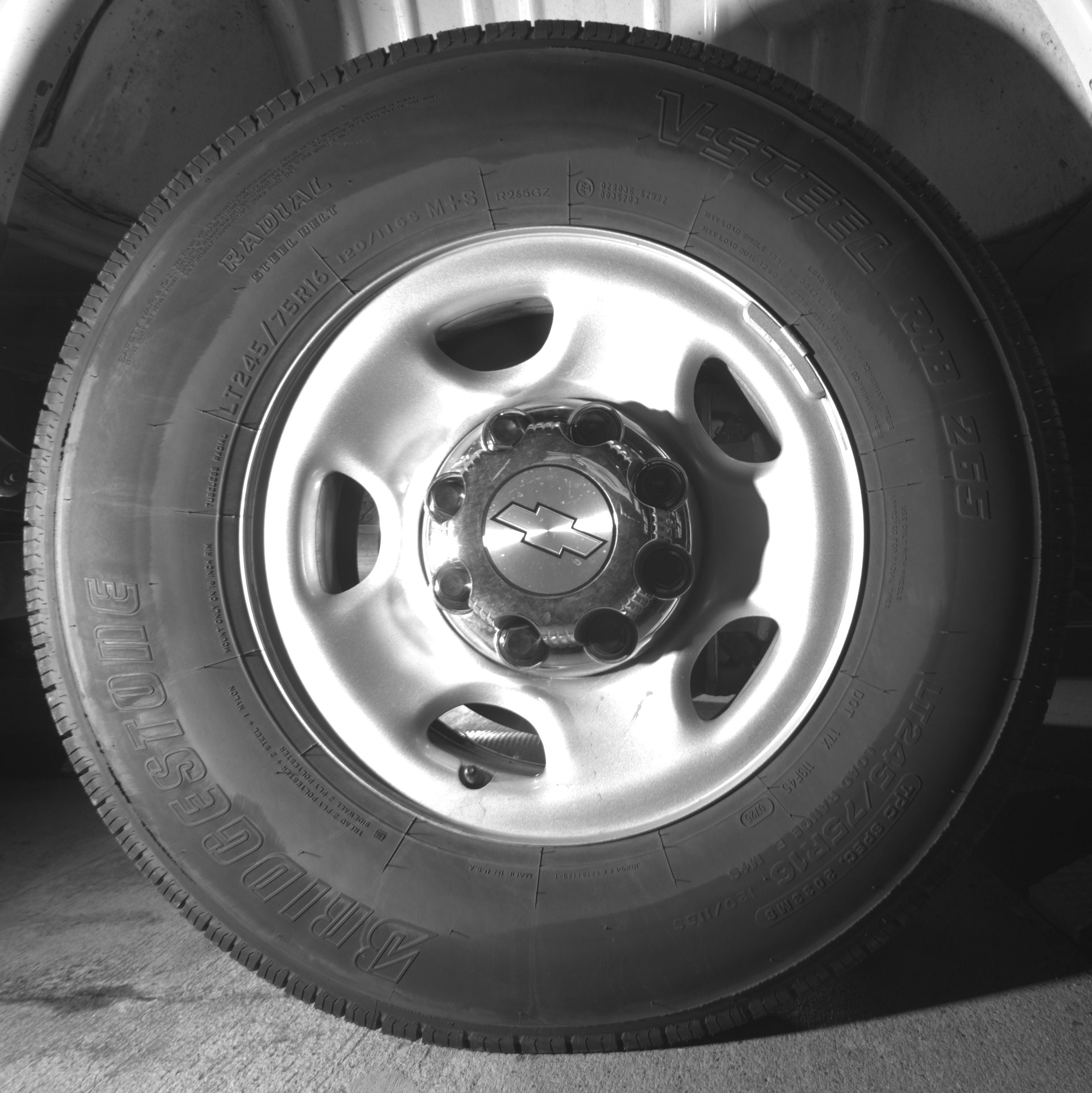 Thumbnail: 2025 Chevrolet Express - 12