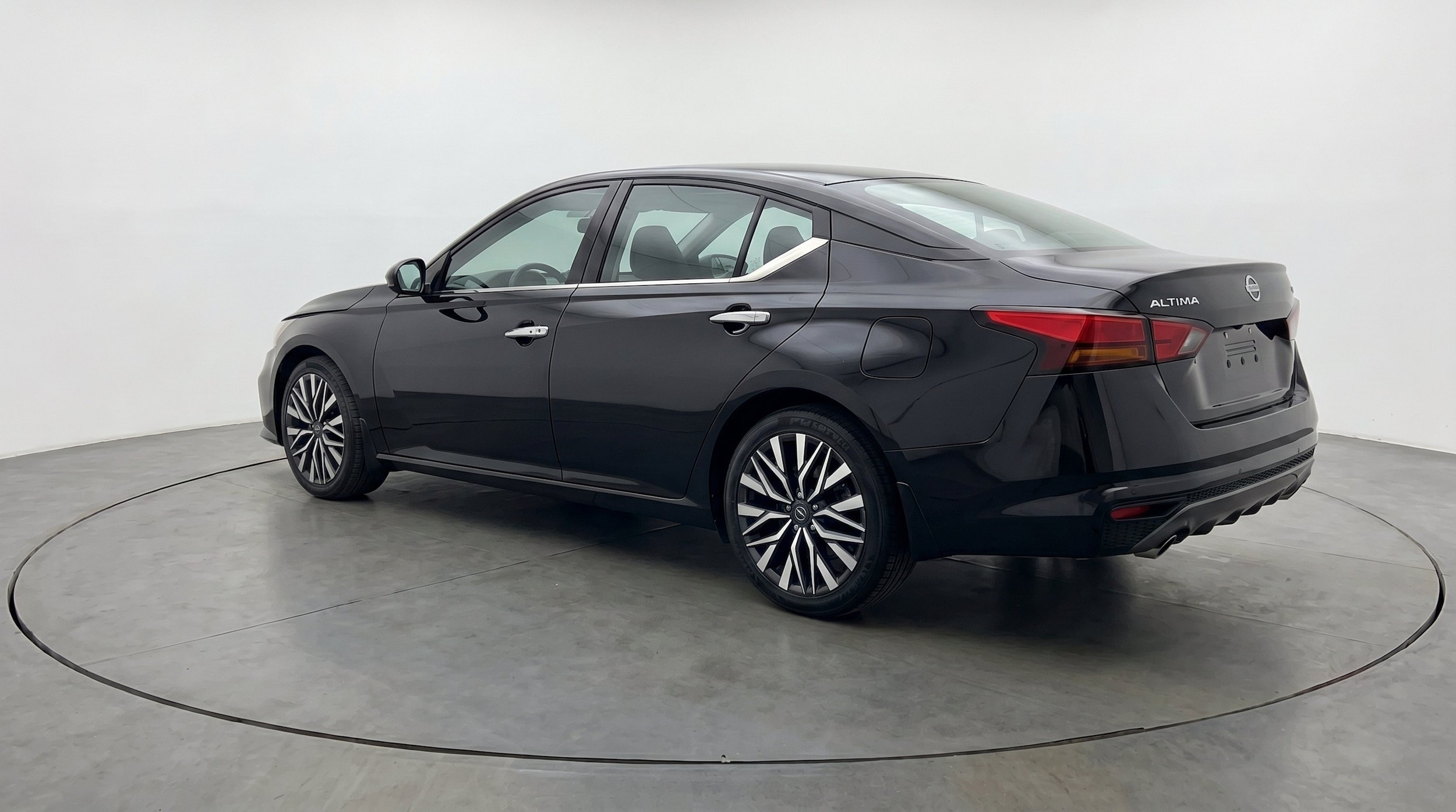 Thumbnail: 2025 Nissan Altima - 6