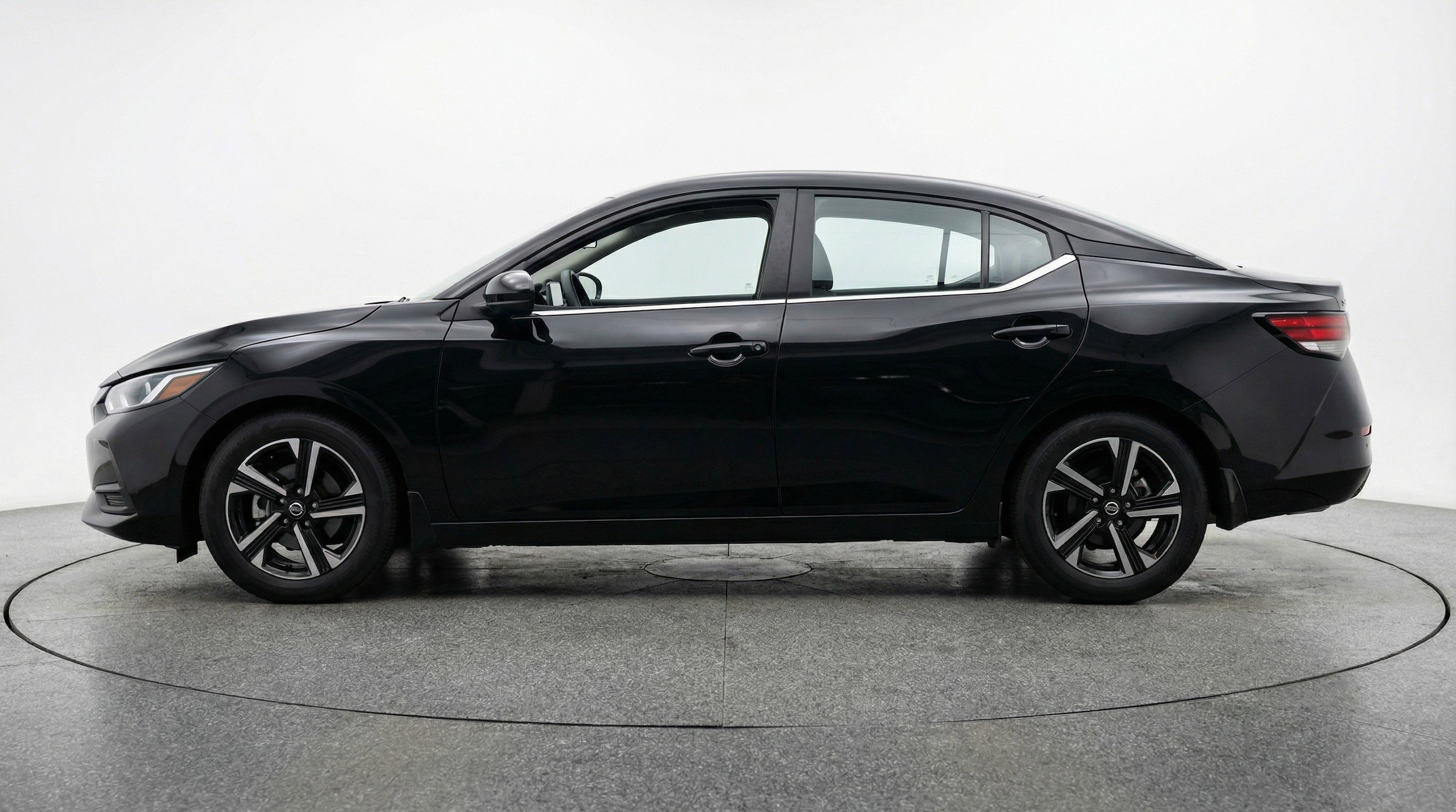 Thumbnail: 2025 Nissan Sentra - 5